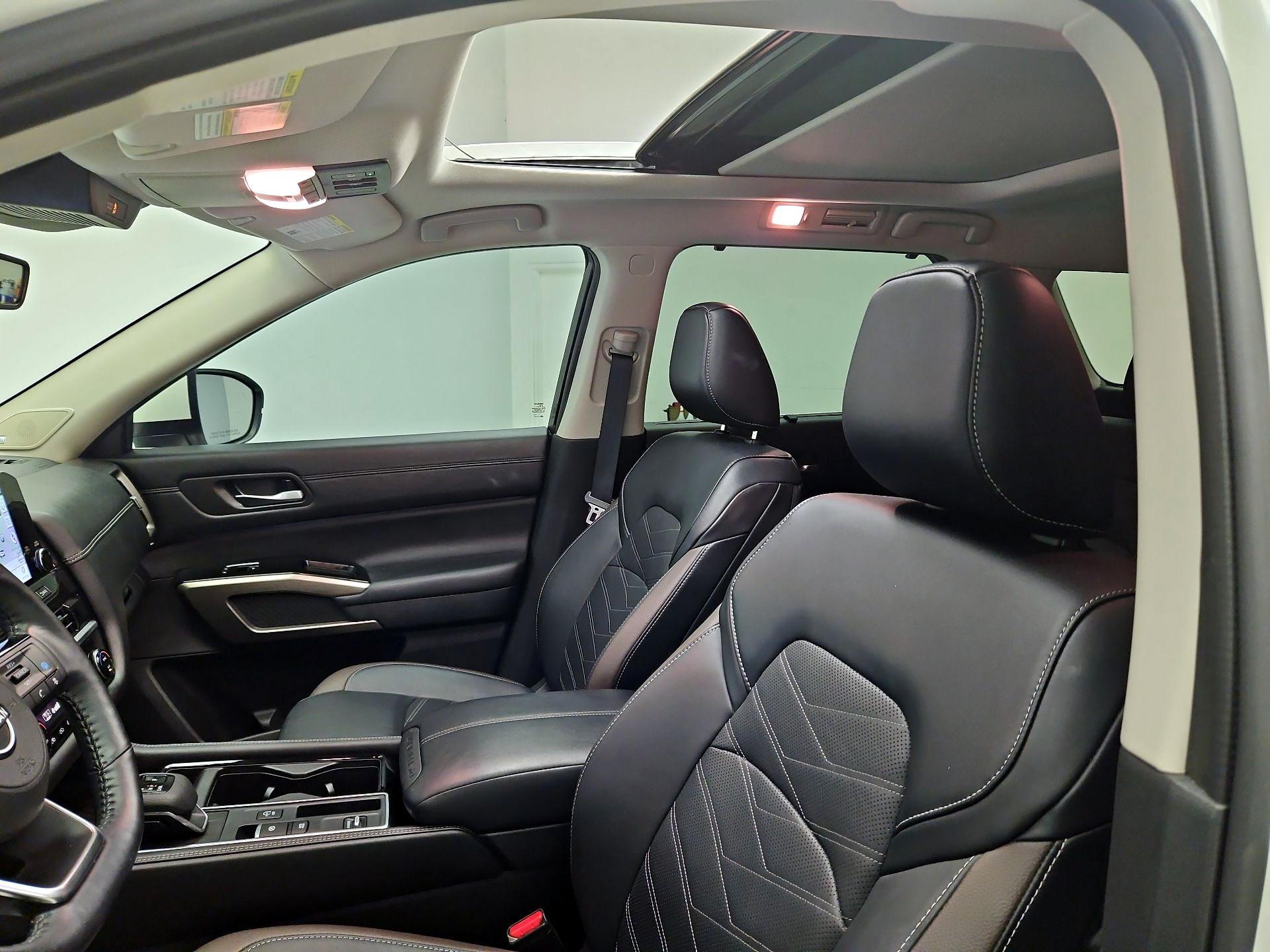 Thumbnail: 2024 Nissan Pathfinder - 20