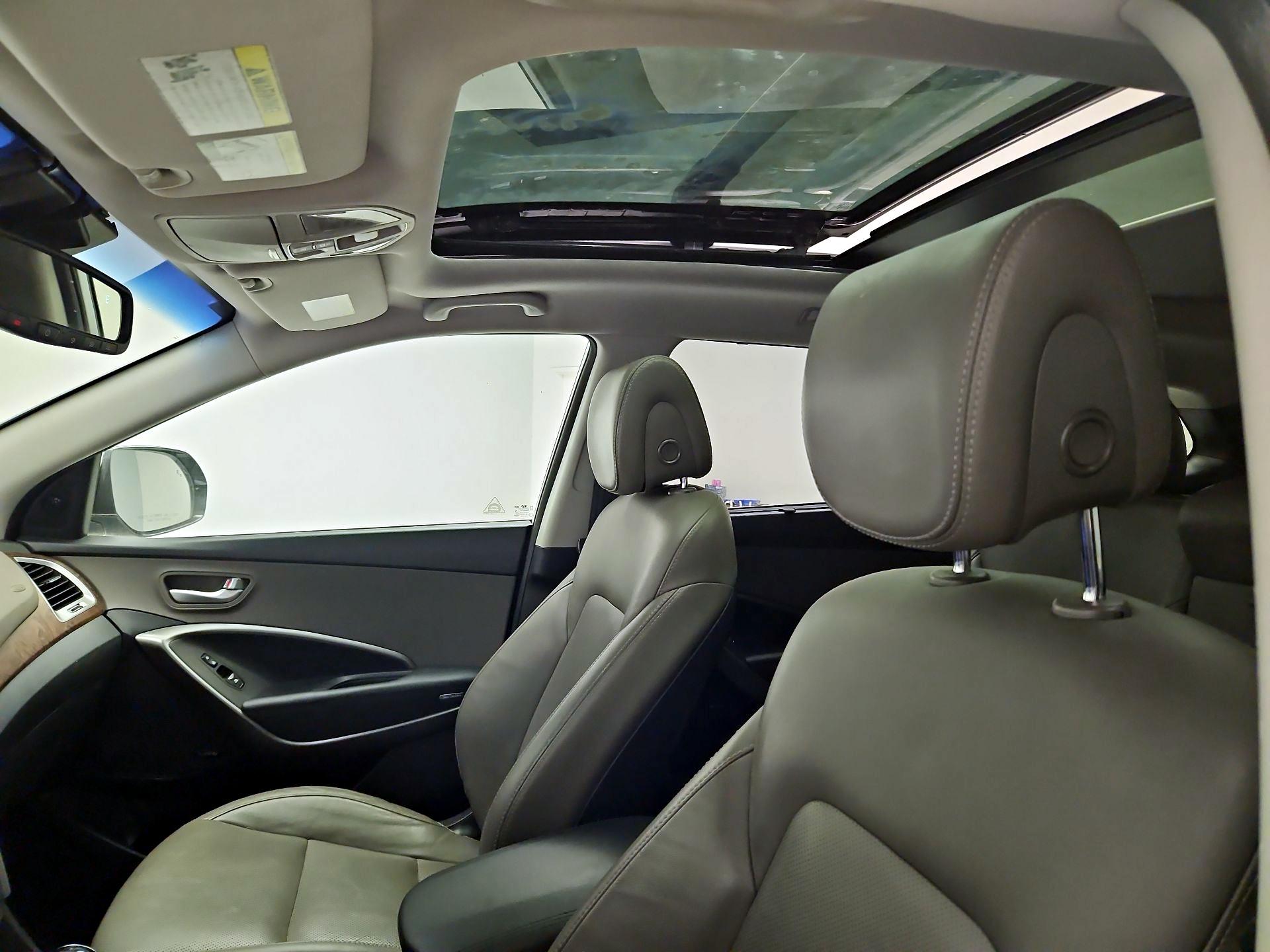 Thumbnail: 2017 Hyundai Santa Fe - 20