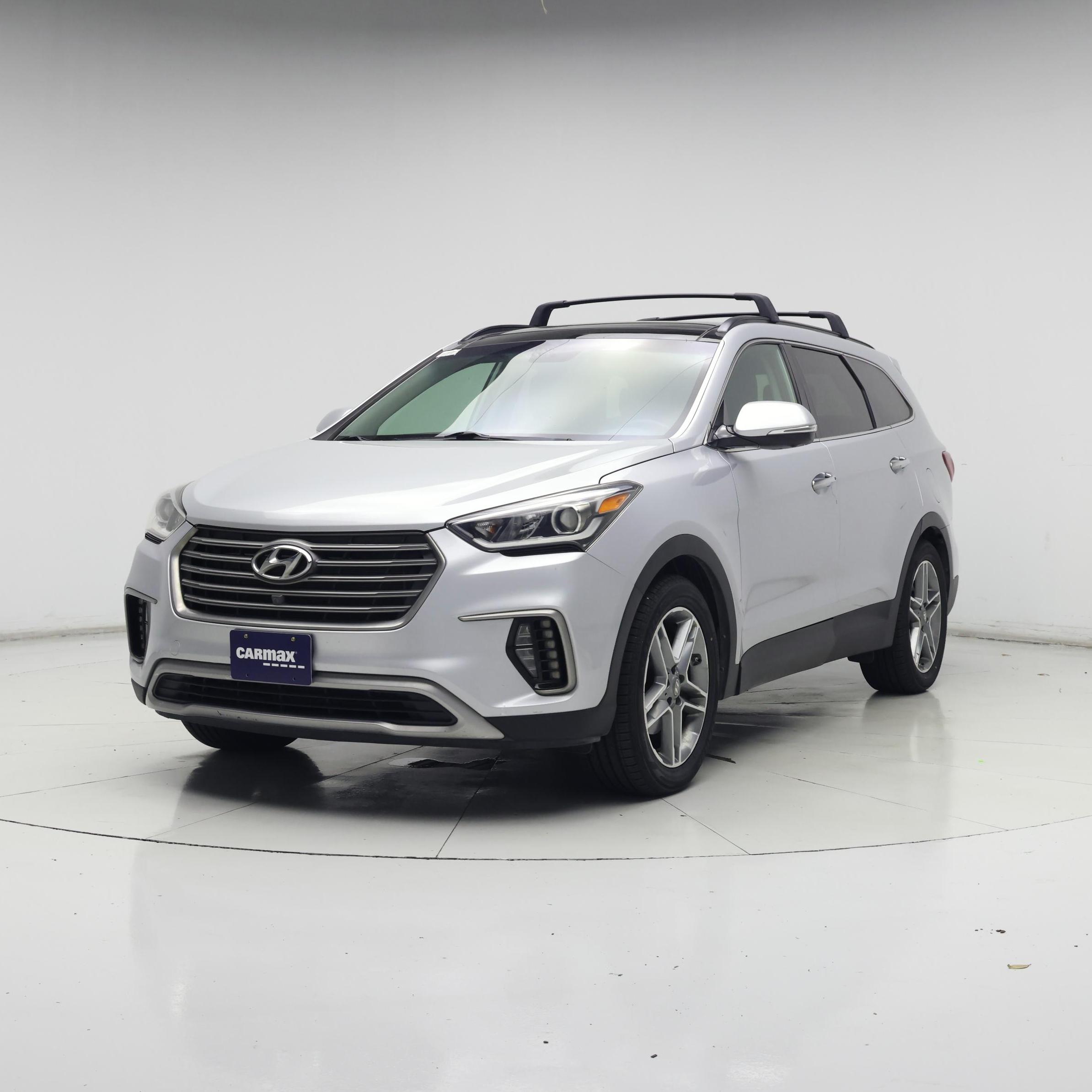 Thumbnail: 2017 Hyundai Santa Fe - 4