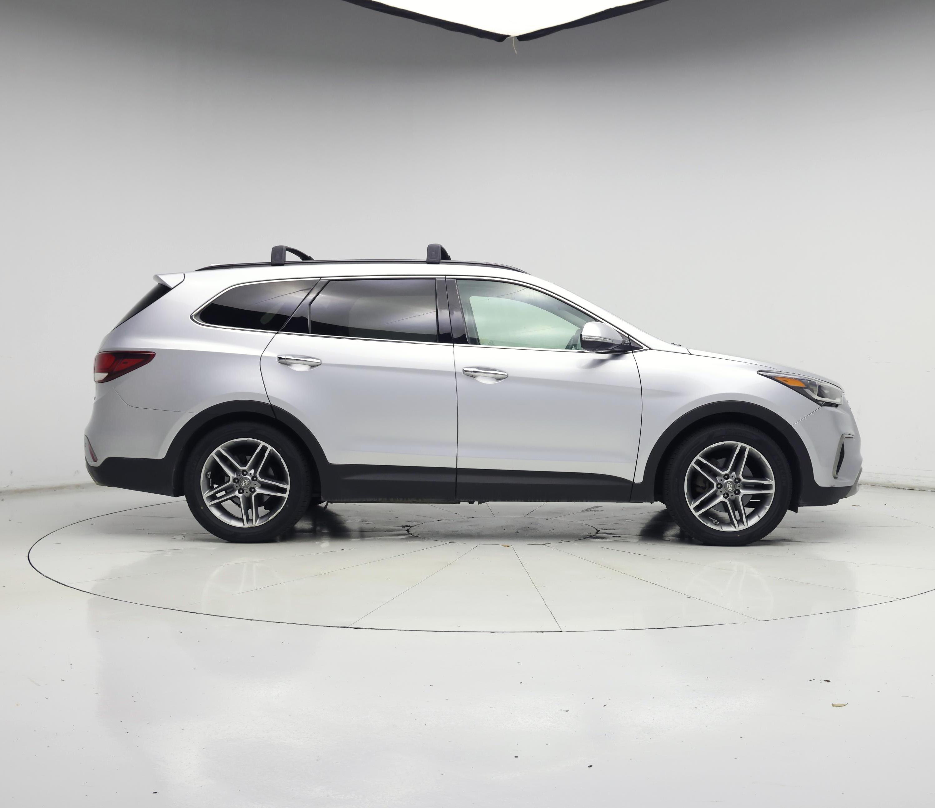 Thumbnail: 2017 Hyundai Santa Fe - 7