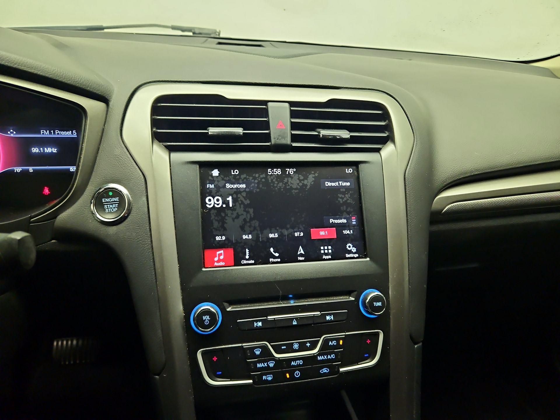 Thumbnail: 2018 Ford Fusion - 15