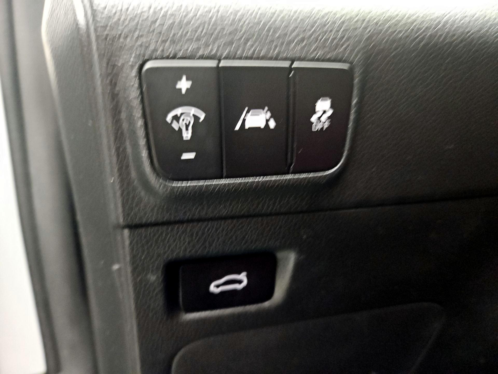 Thumbnail: 2022 Kia K5 - 13