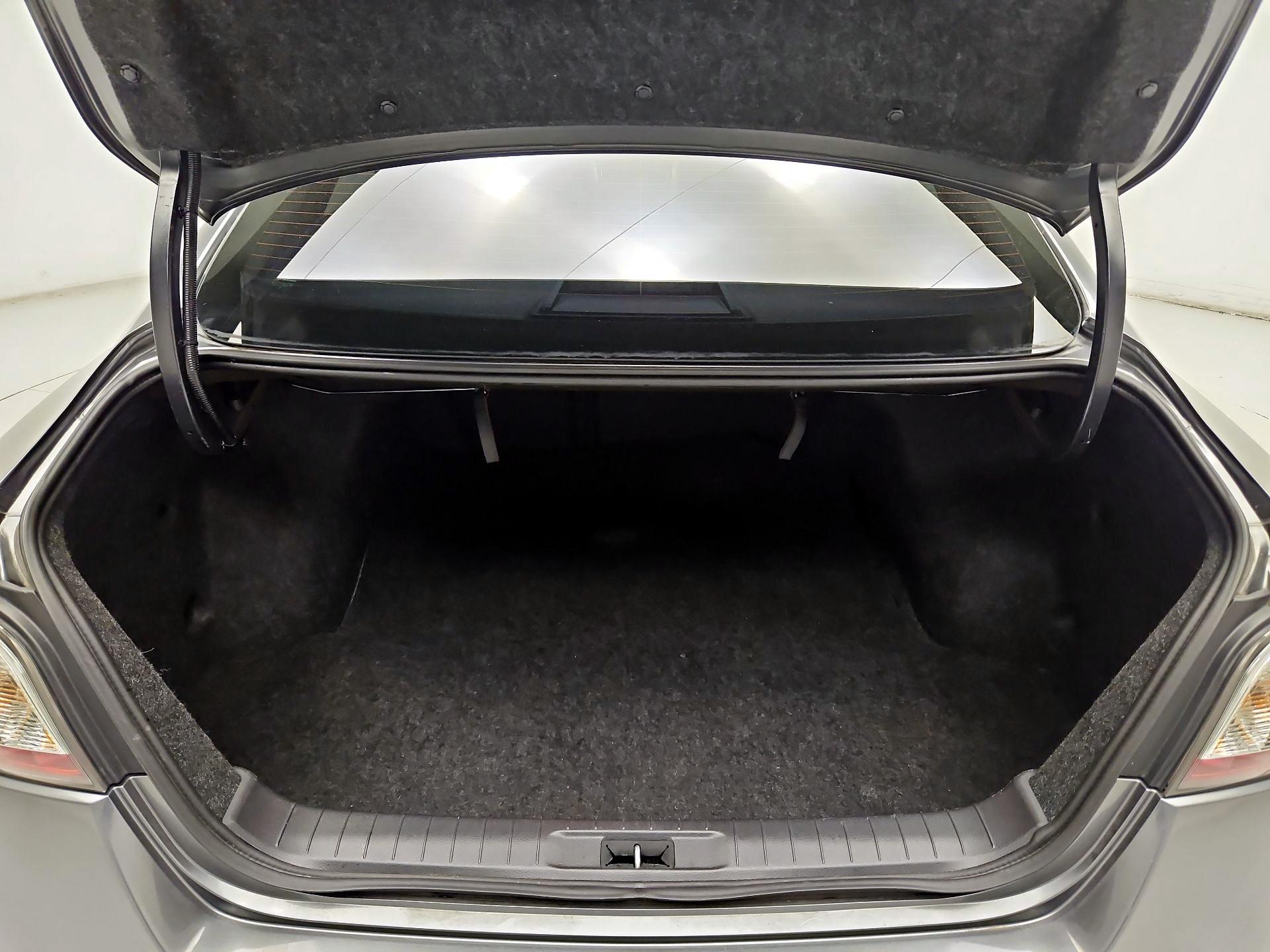 Thumbnail: 2015 Nissan Altima - 17