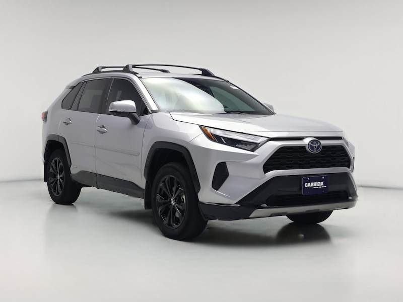 2024 Toyota RAV4 SE
