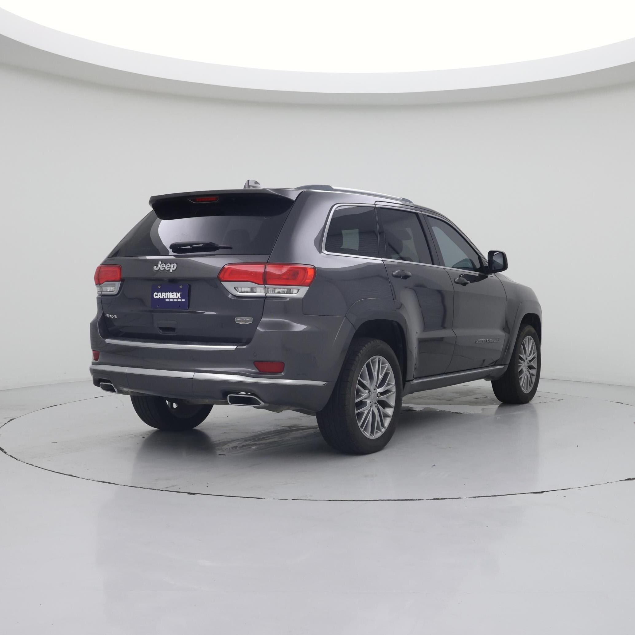Thumbnail: 2018 Jeep Grand Cherokee - 8