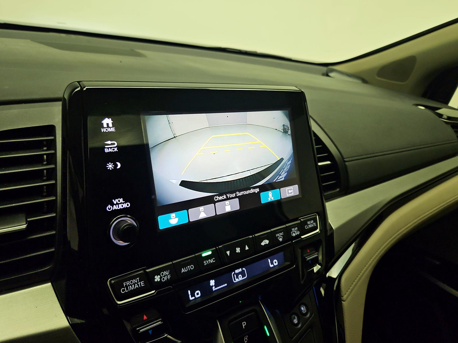 Thumbnail: 2019 Honda Odyssey - 15