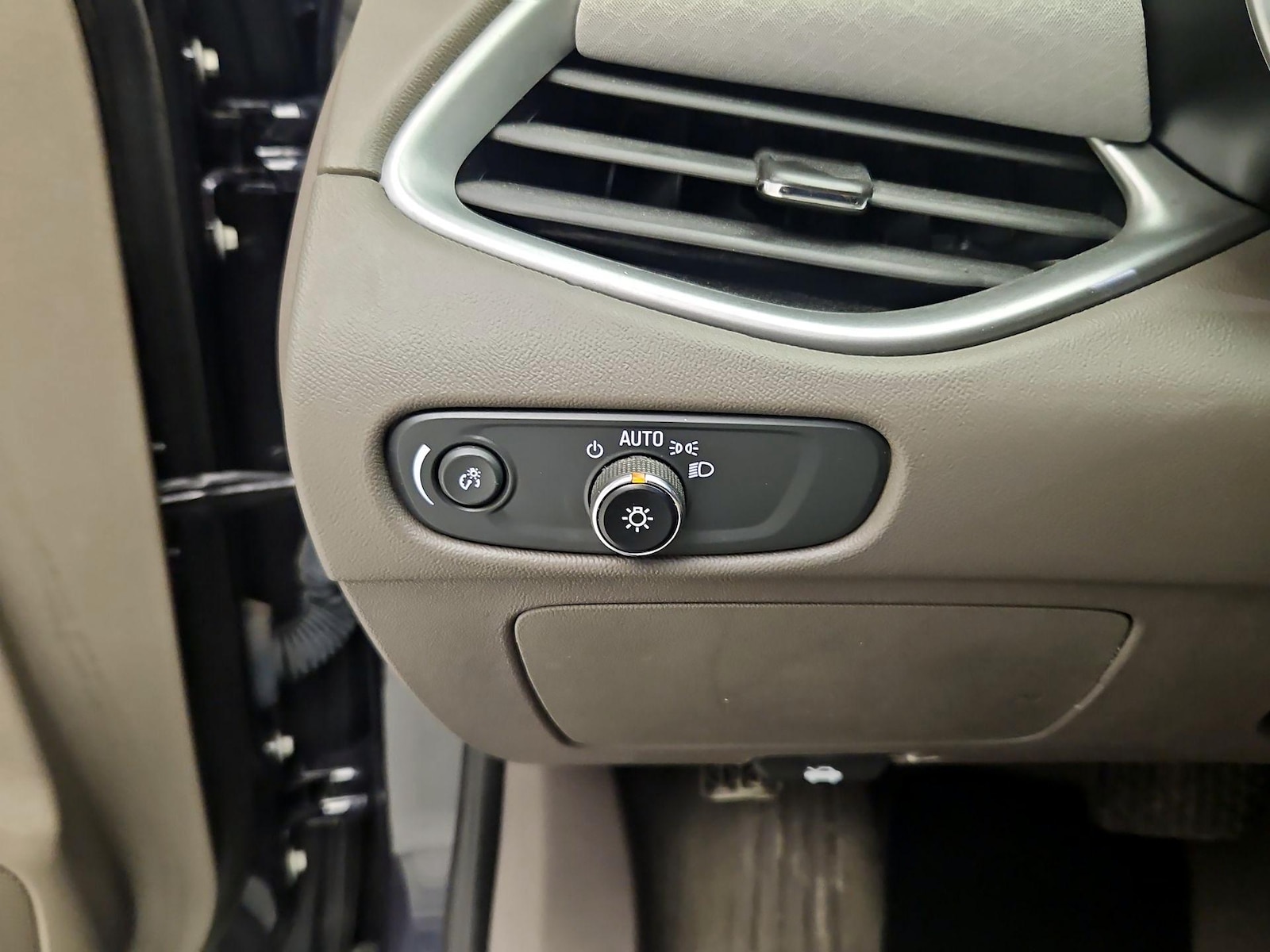 2022 Chevrolet Malibu 1LS - Photo 14