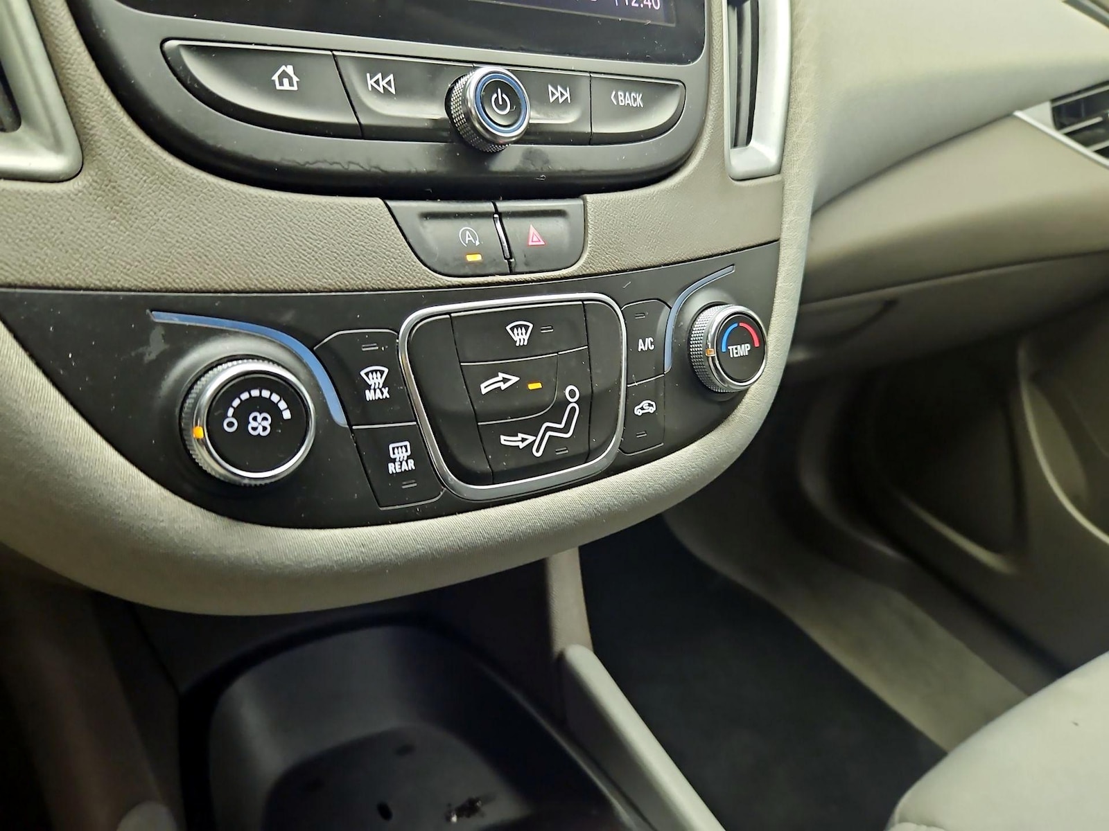 2022 Chevrolet Malibu 1LS - Photo 17