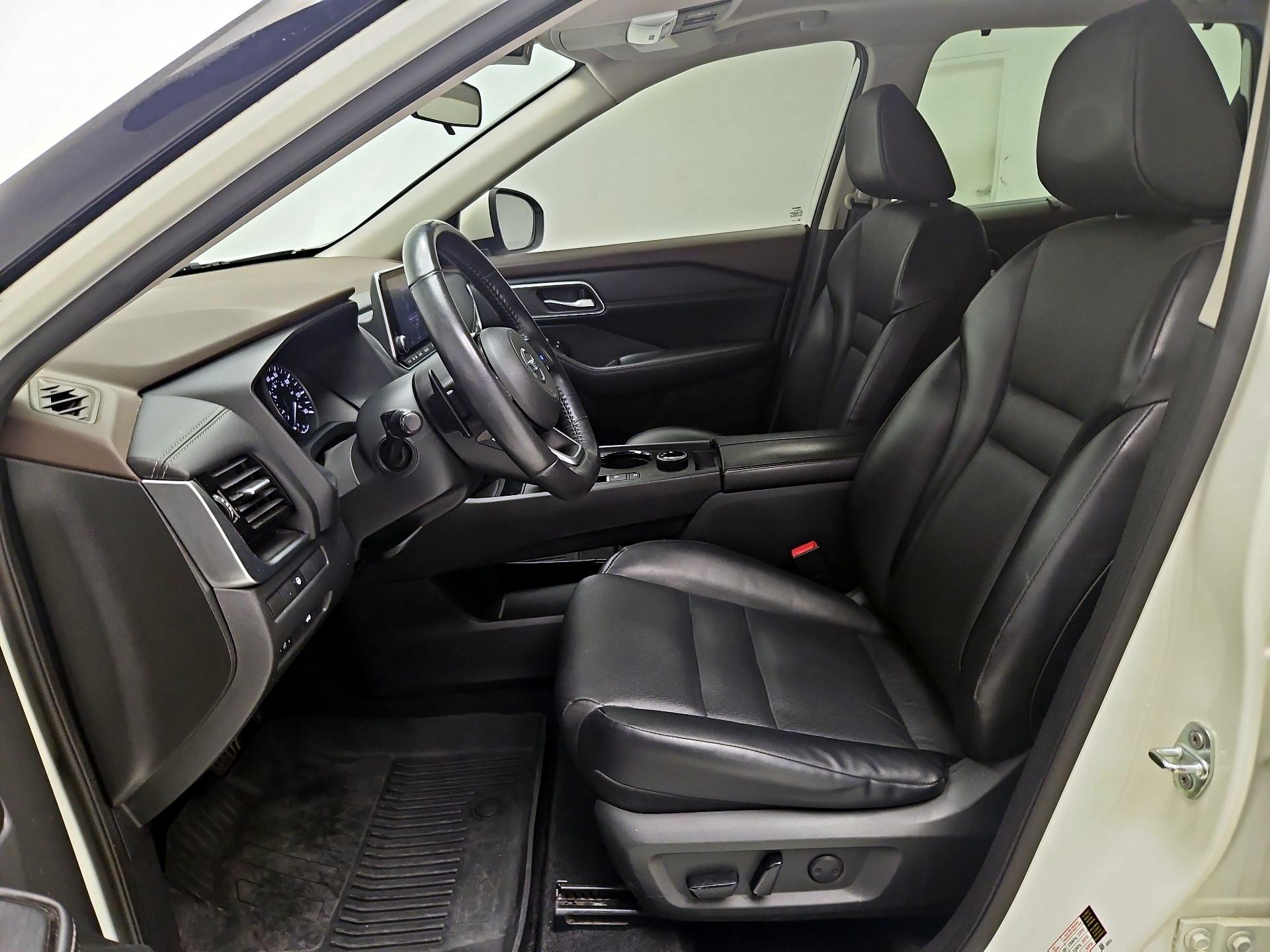 Thumbnail: 2021 Nissan Rogue - 11