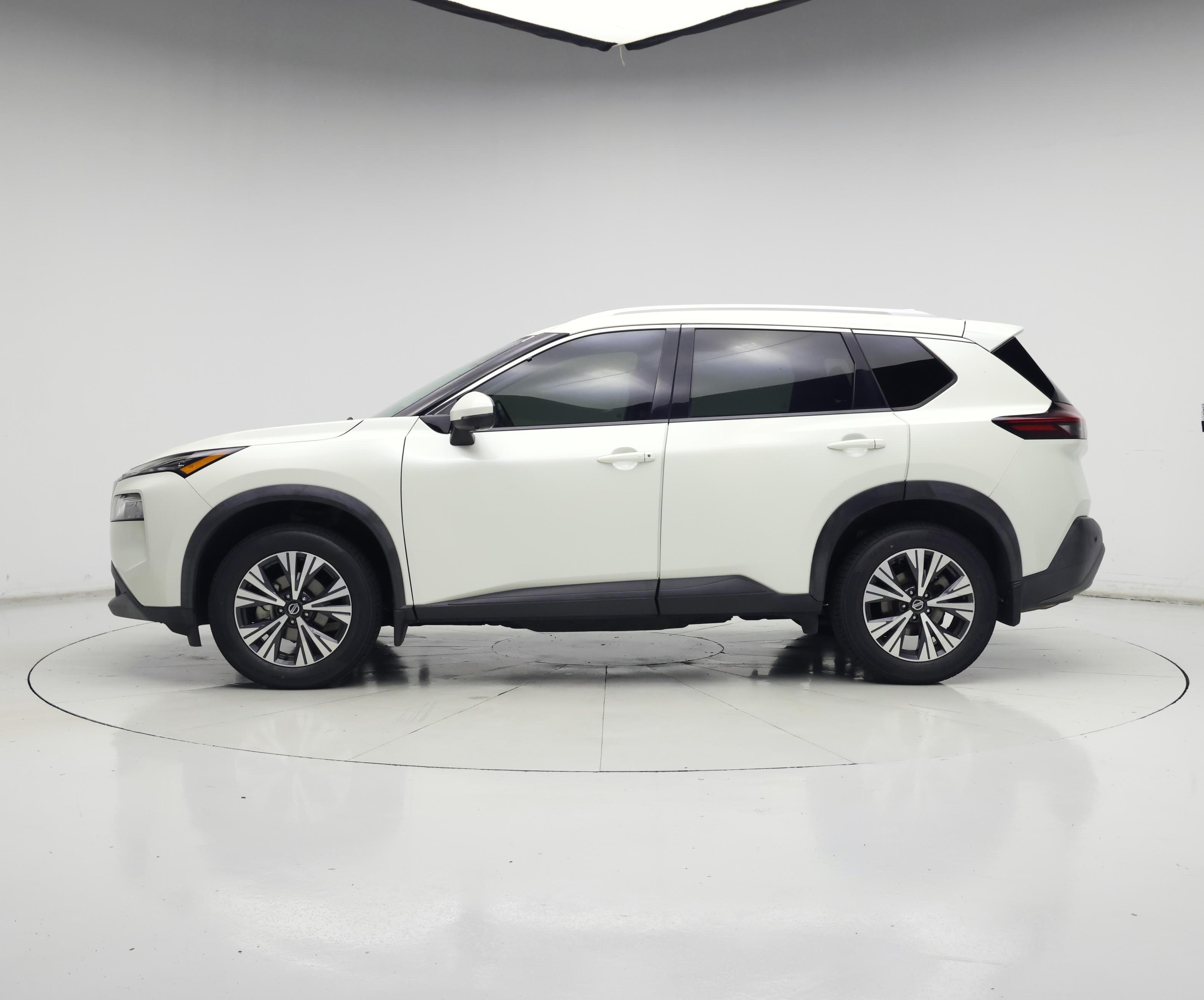 Thumbnail: 2021 Nissan Rogue - 3