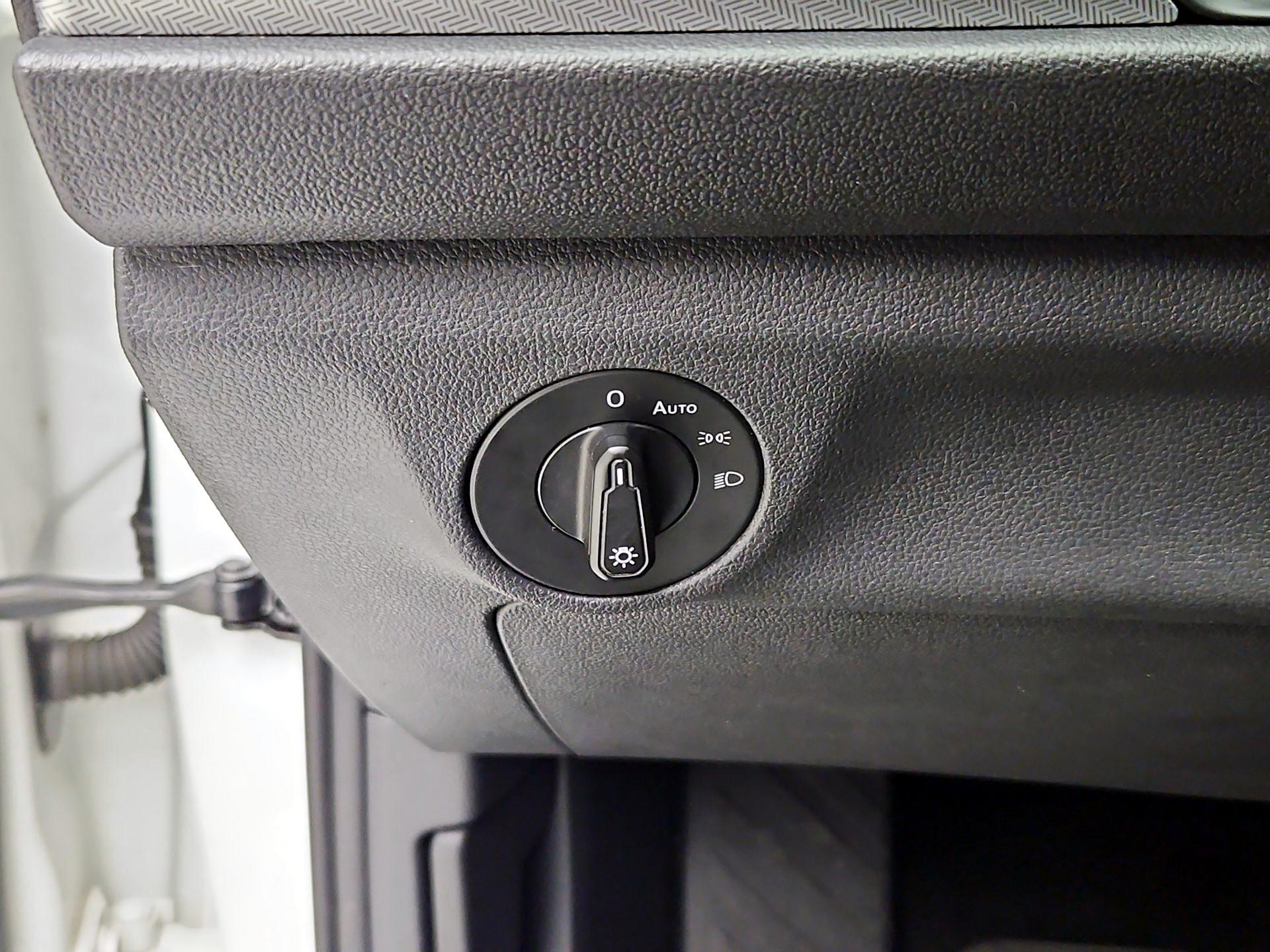 Thumbnail: 2020 Volkswagen Jetta - 13