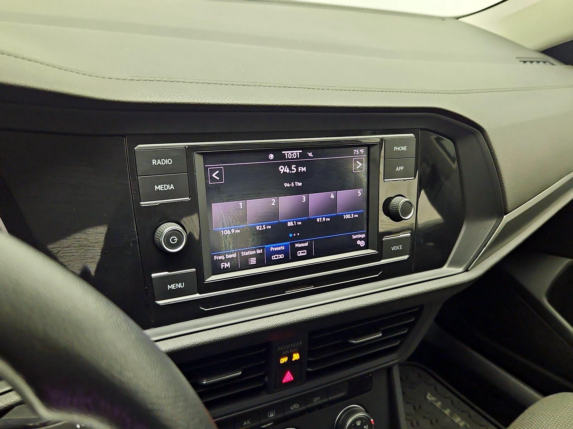 Thumbnail: 2020 Volkswagen Jetta - 15