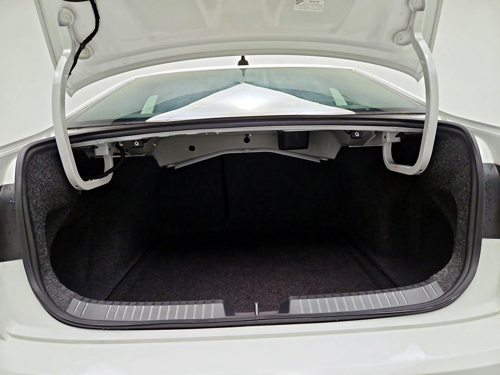 Thumbnail: 2020 Volkswagen Jetta - 20