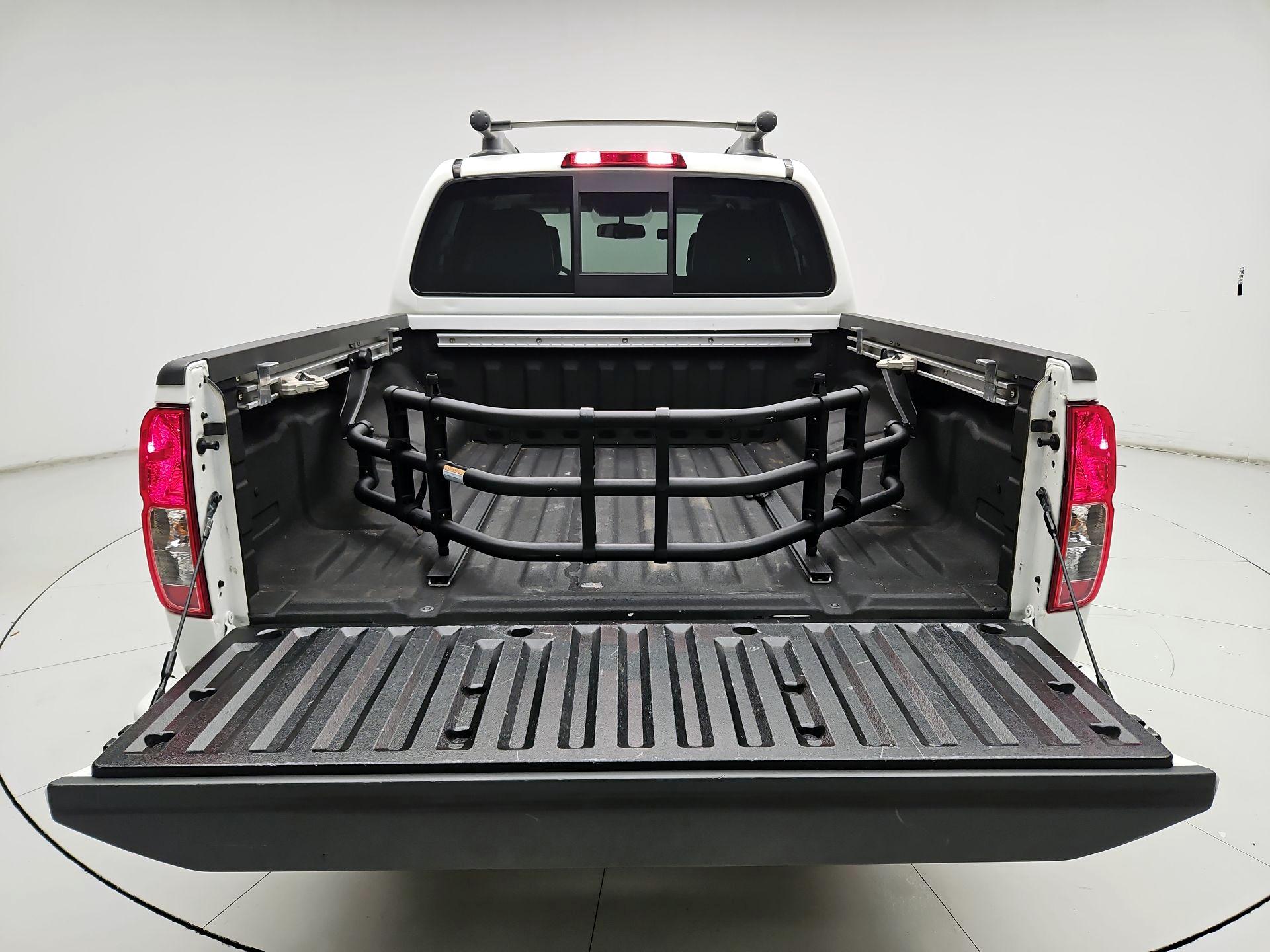 Thumbnail: 2021 Nissan Frontier - 17