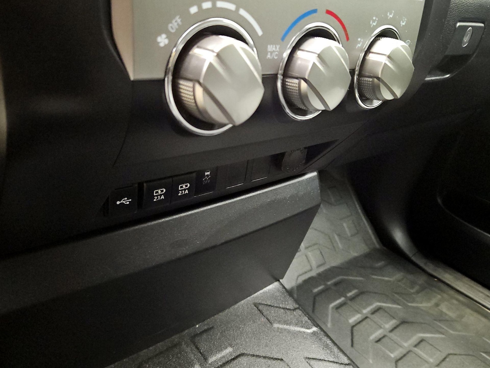 2021 Toyota Tundra SR - Photo 19