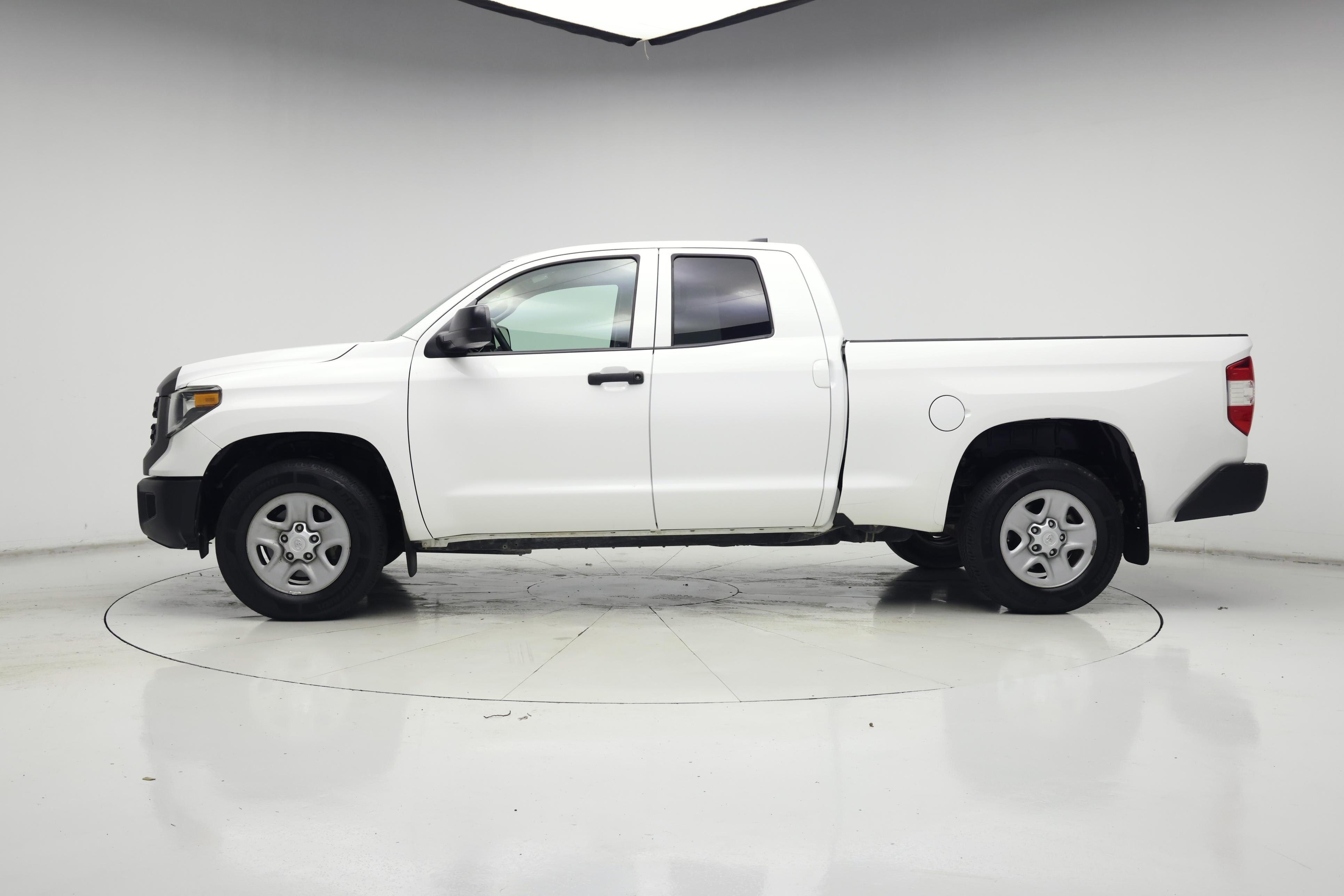 Thumbnail: 2021 Toyota Tundra - 3