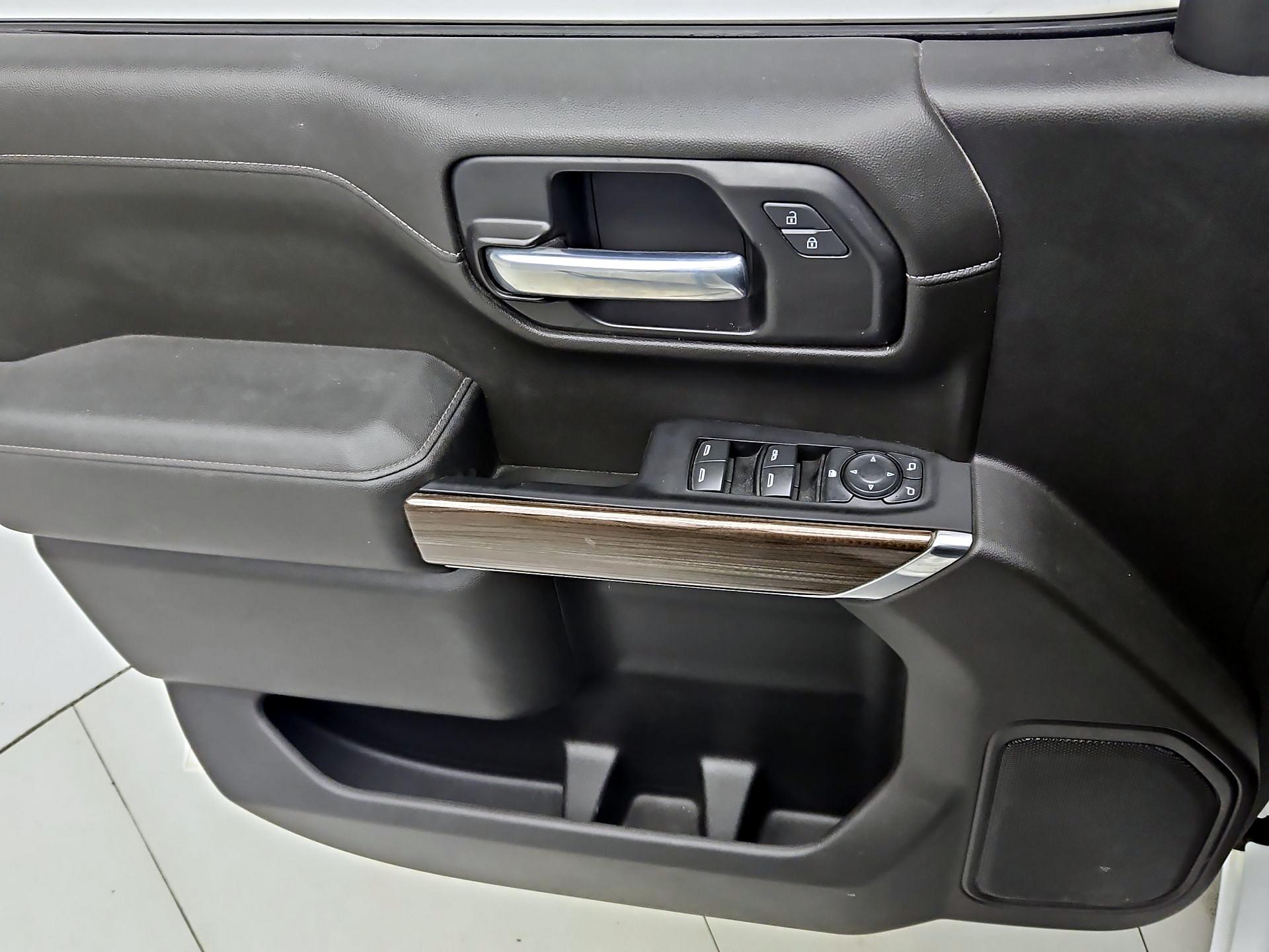 Thumbnail: 2021 Chevrolet Silverado 1500 - 12