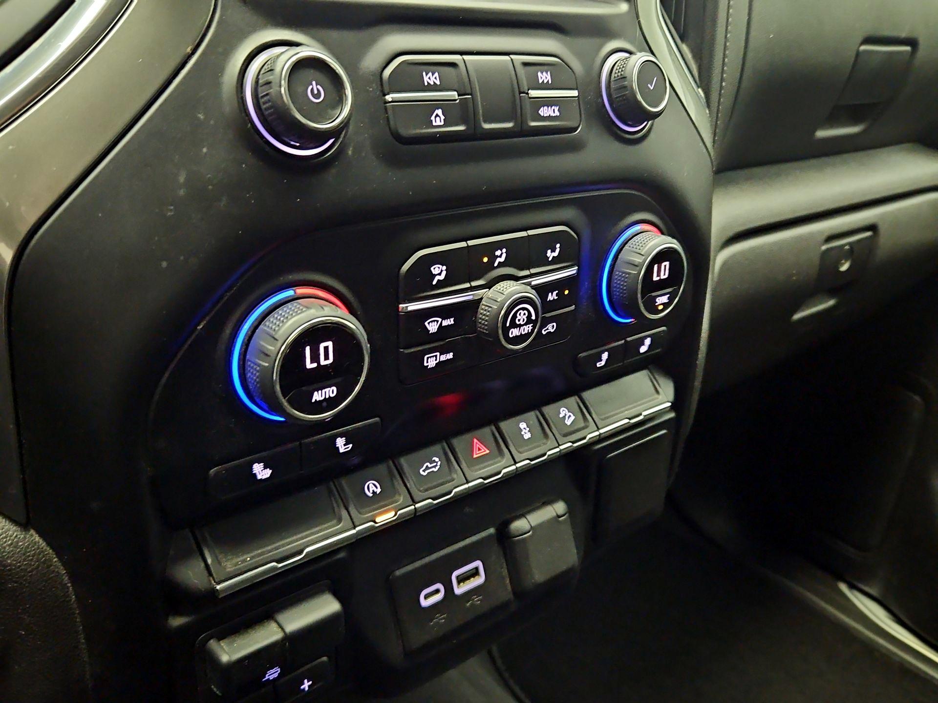 Thumbnail: 2021 Chevrolet Silverado 1500 - 16
