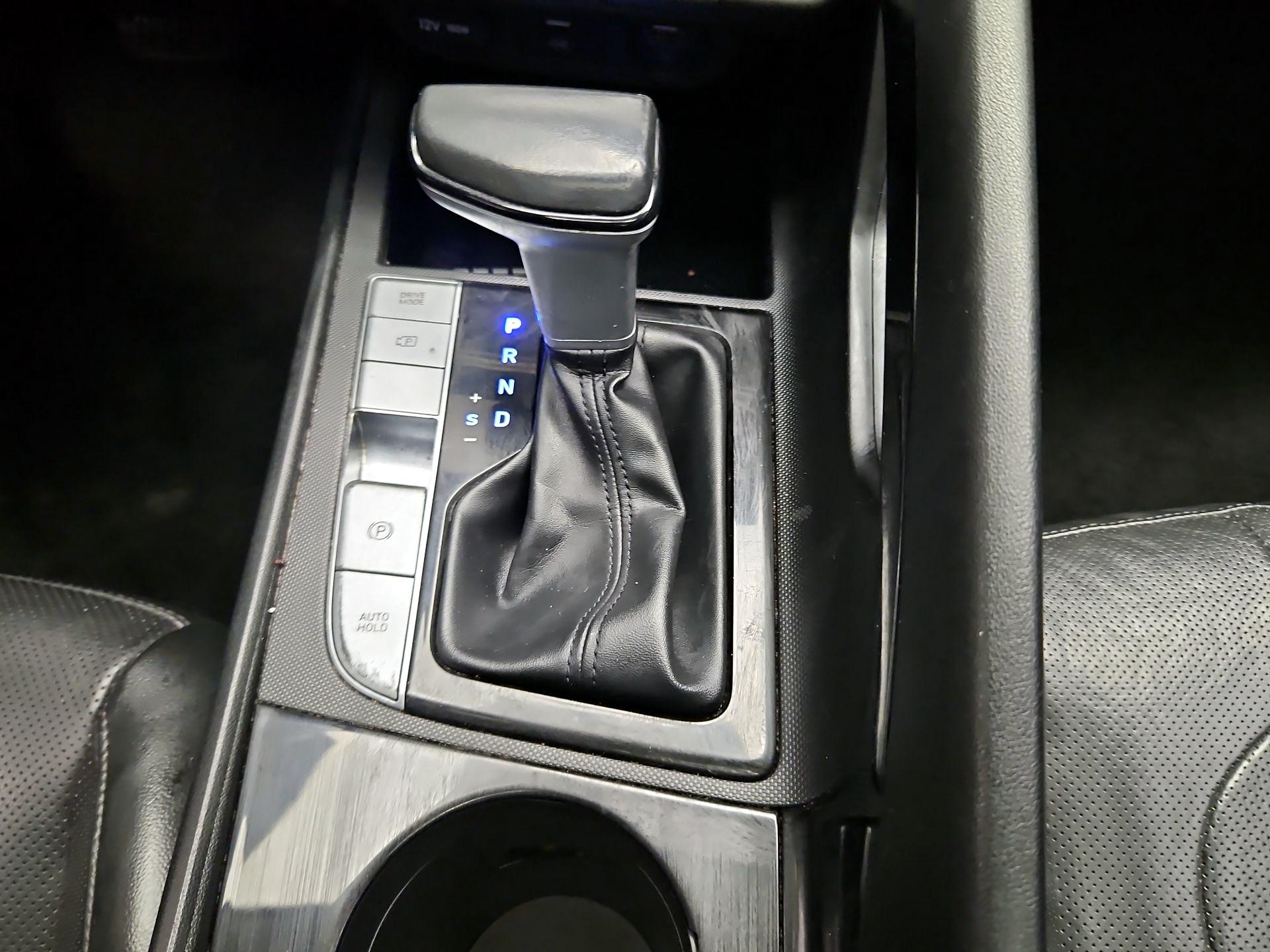 Thumbnail: 2023 Hyundai Elantra - 18