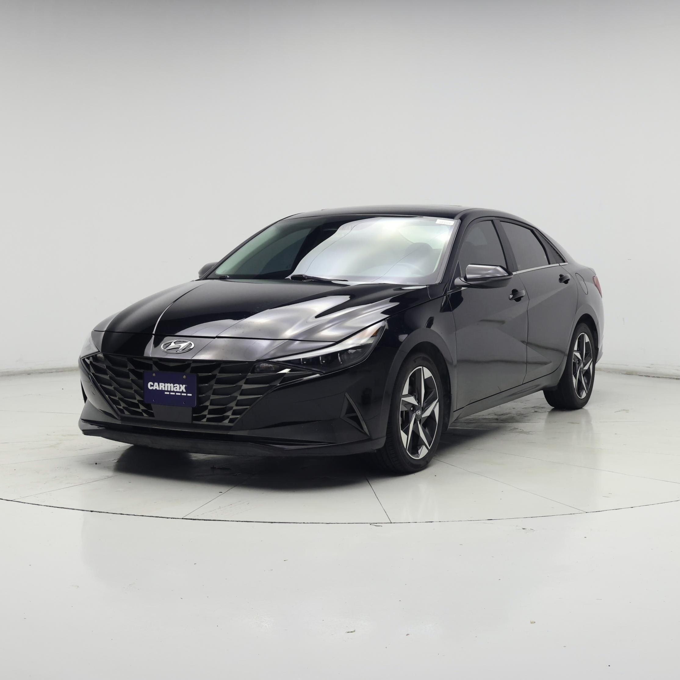 Thumbnail: 2023 Hyundai Elantra - 4