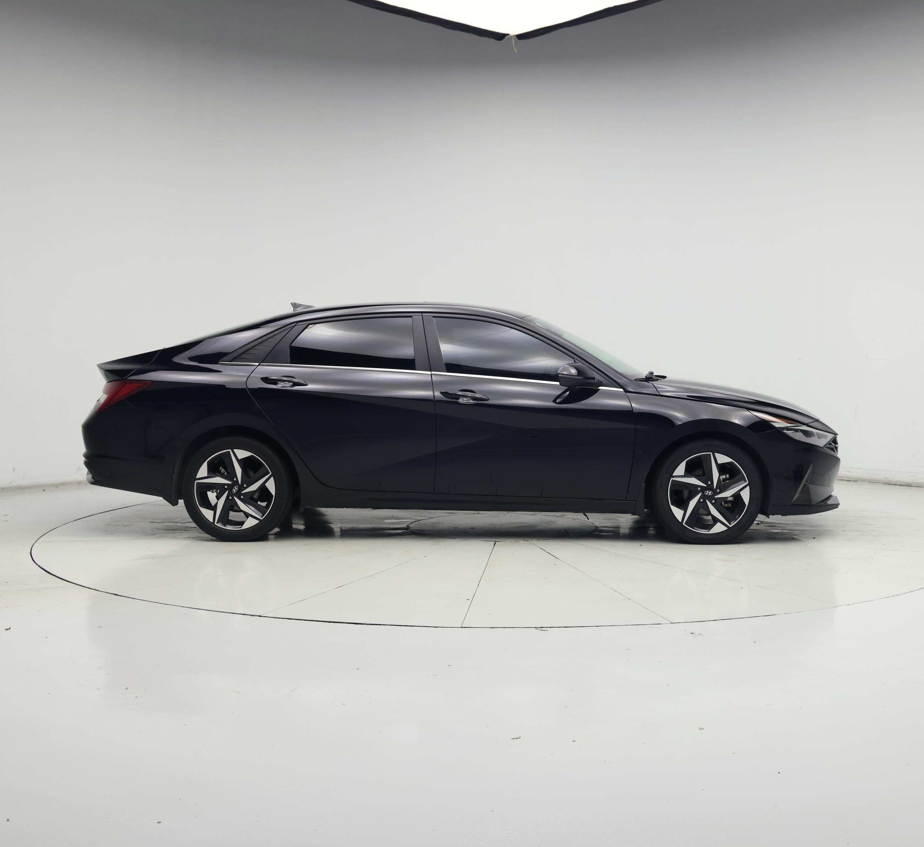 Thumbnail: 2023 Hyundai Elantra - 7