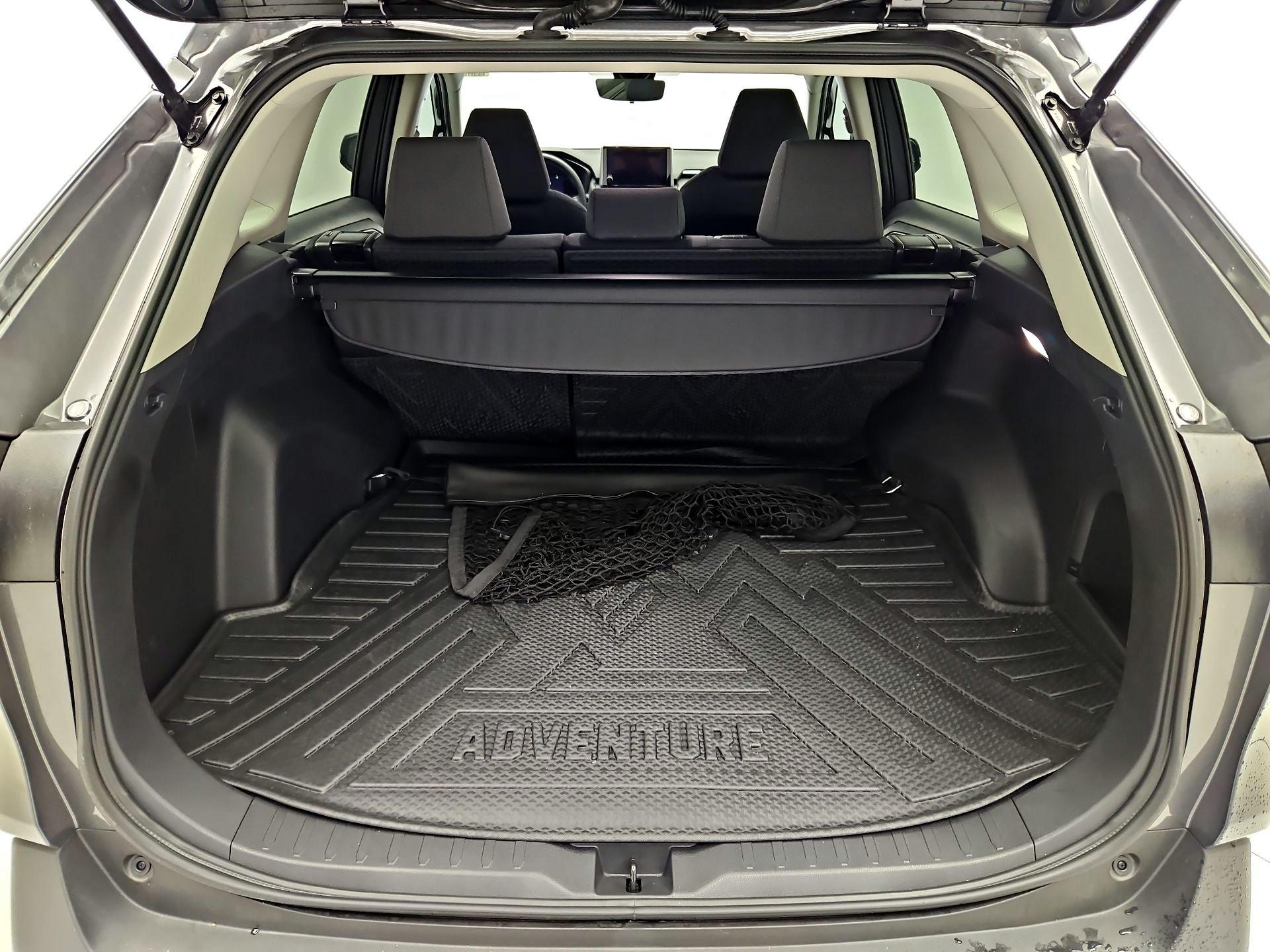 Thumbnail: 2025 Toyota RAV4 - 18