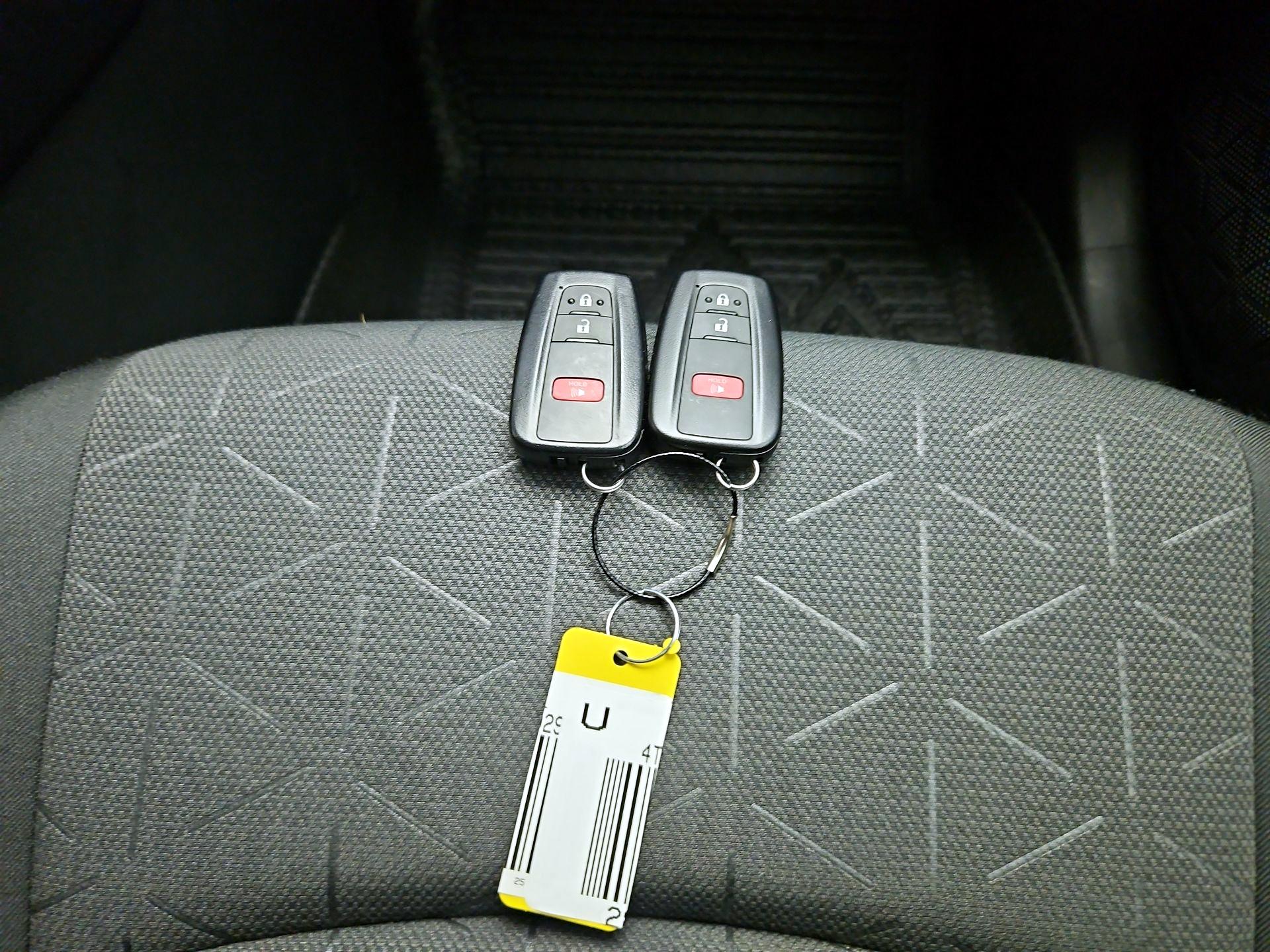 Thumbnail: 2025 Toyota RAV4 - 20