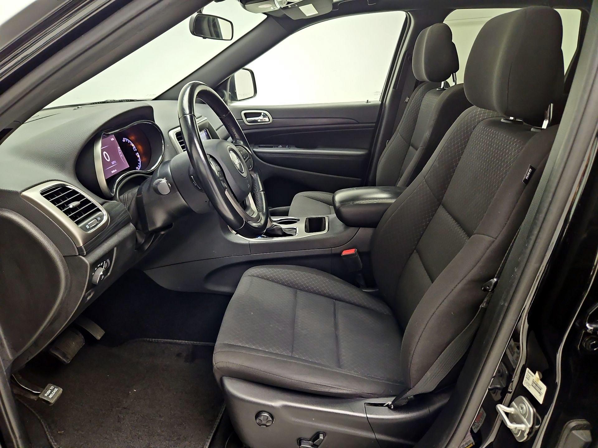 Thumbnail: 2020 Jeep Grand Cherokee - 11