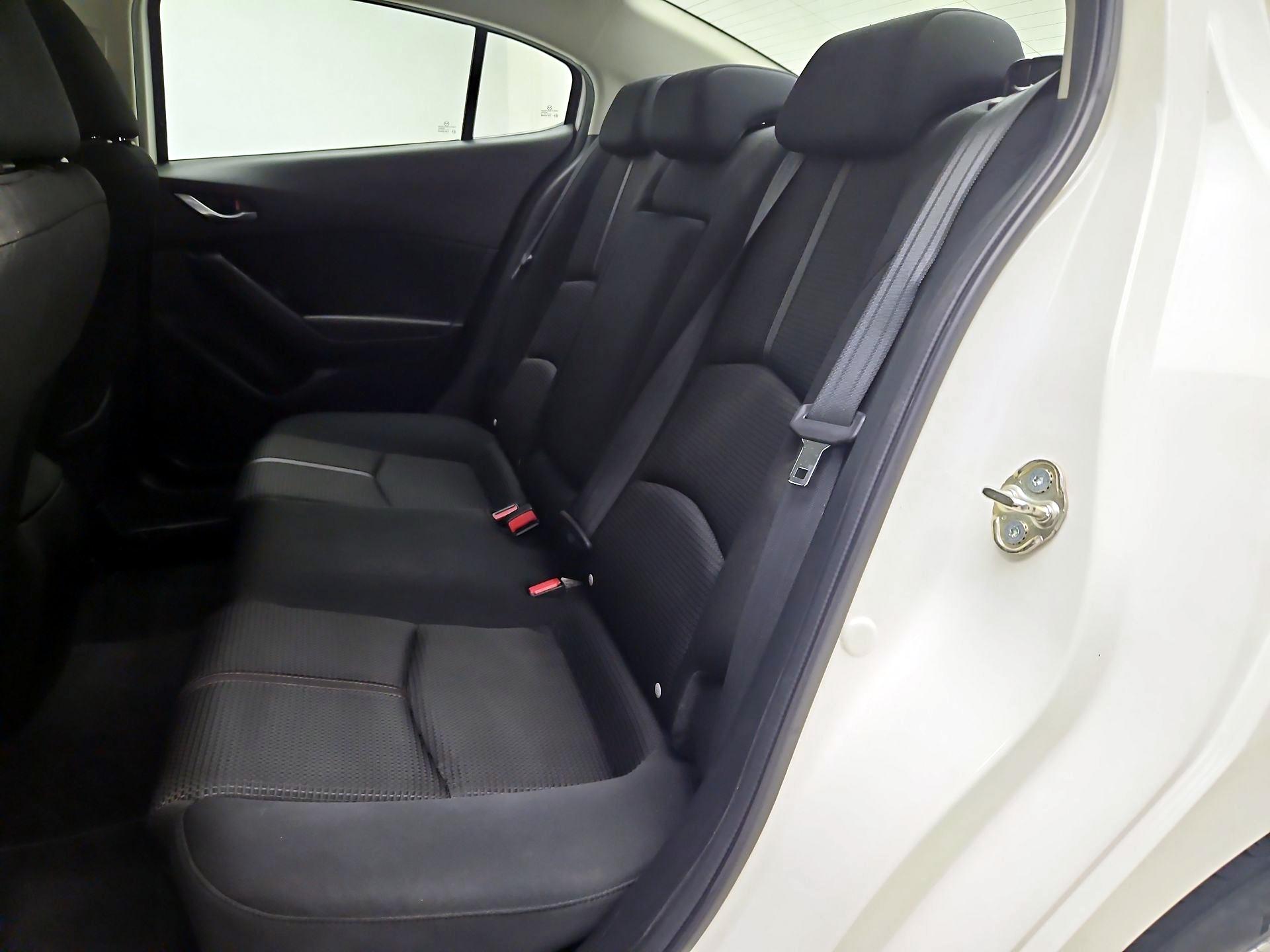 Thumbnail: 2017 Mazda Mazda3 - 17