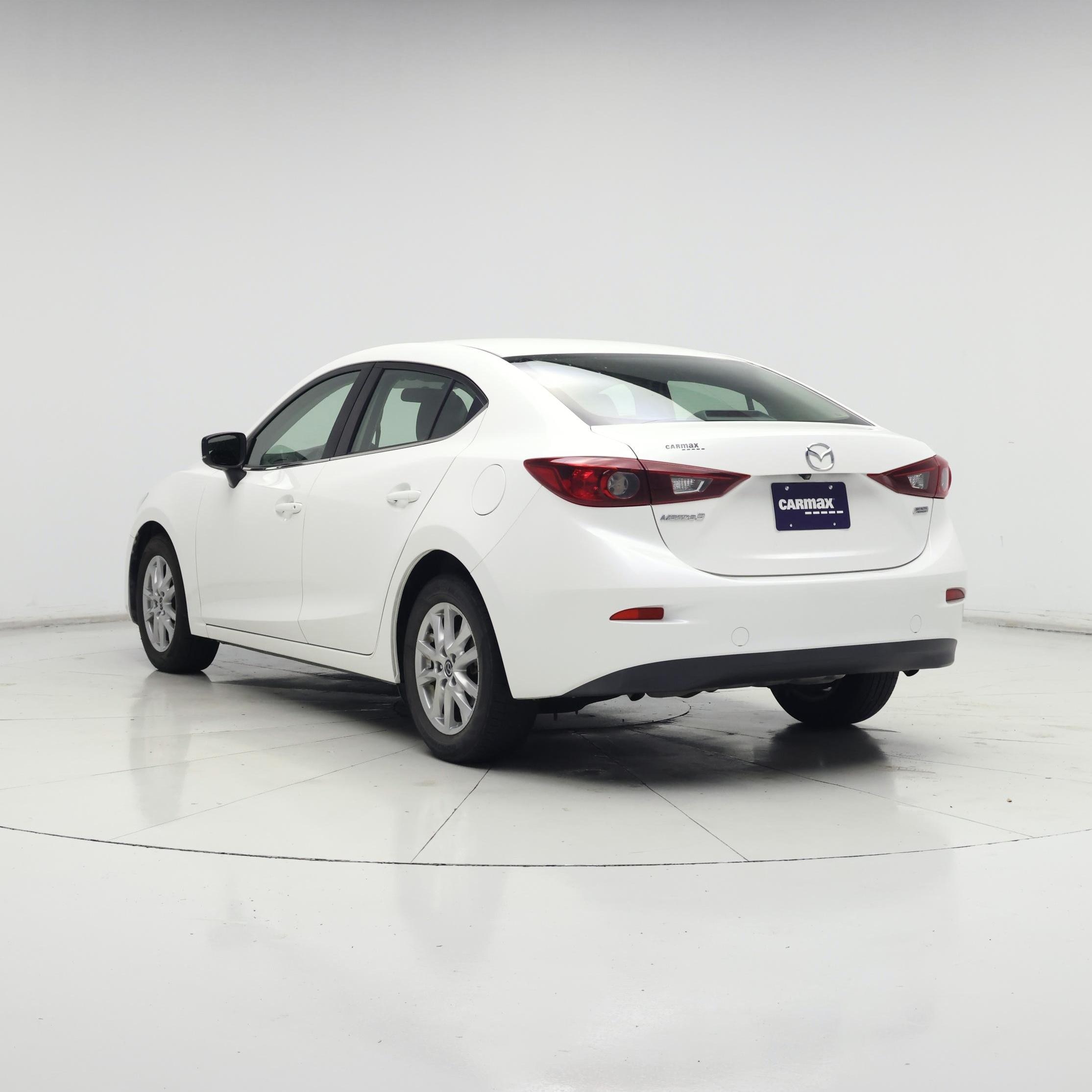 Thumbnail: 2017 Mazda Mazda3 - 2