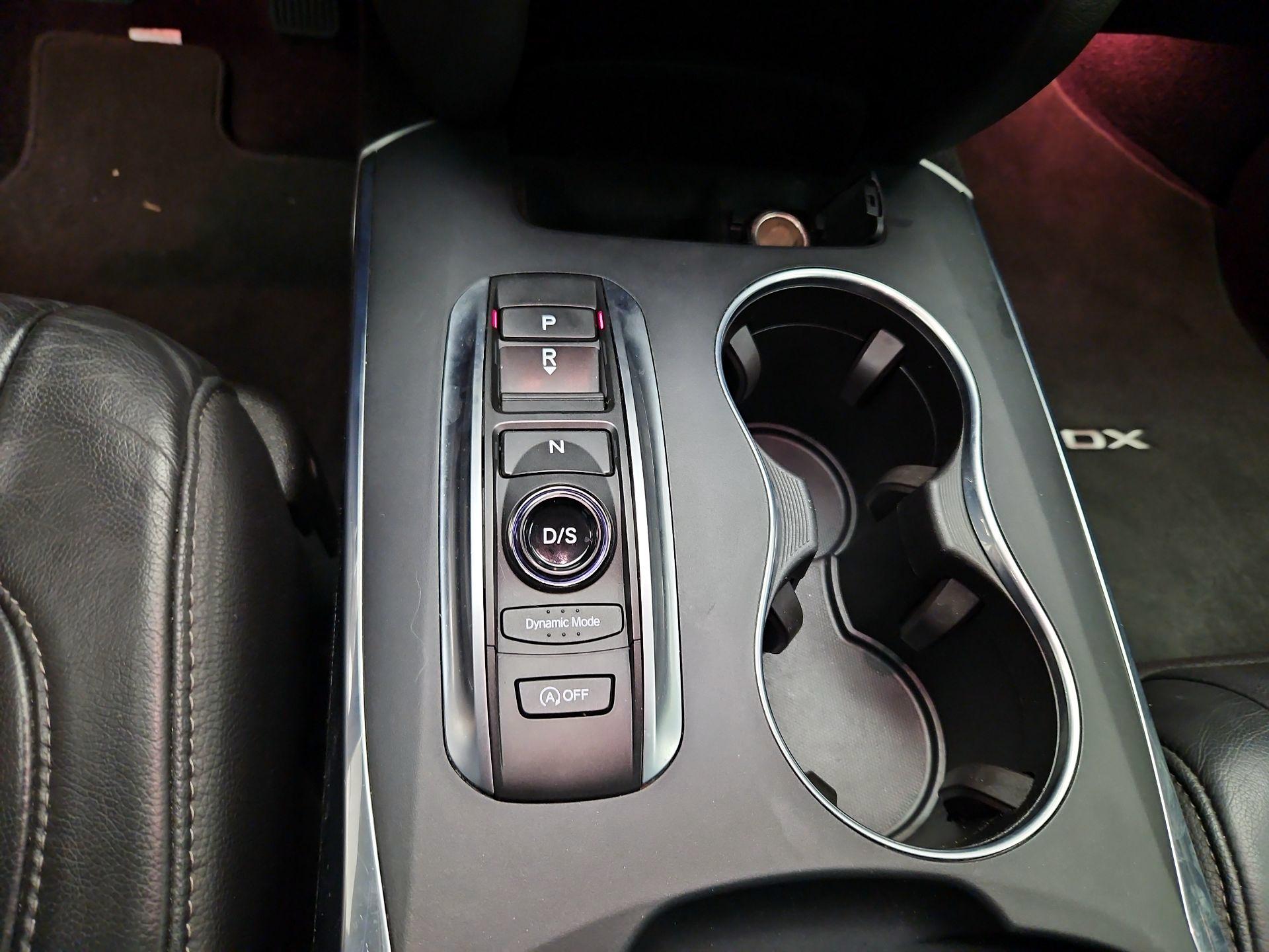 Thumbnail: 2020 Acura MDX - 17