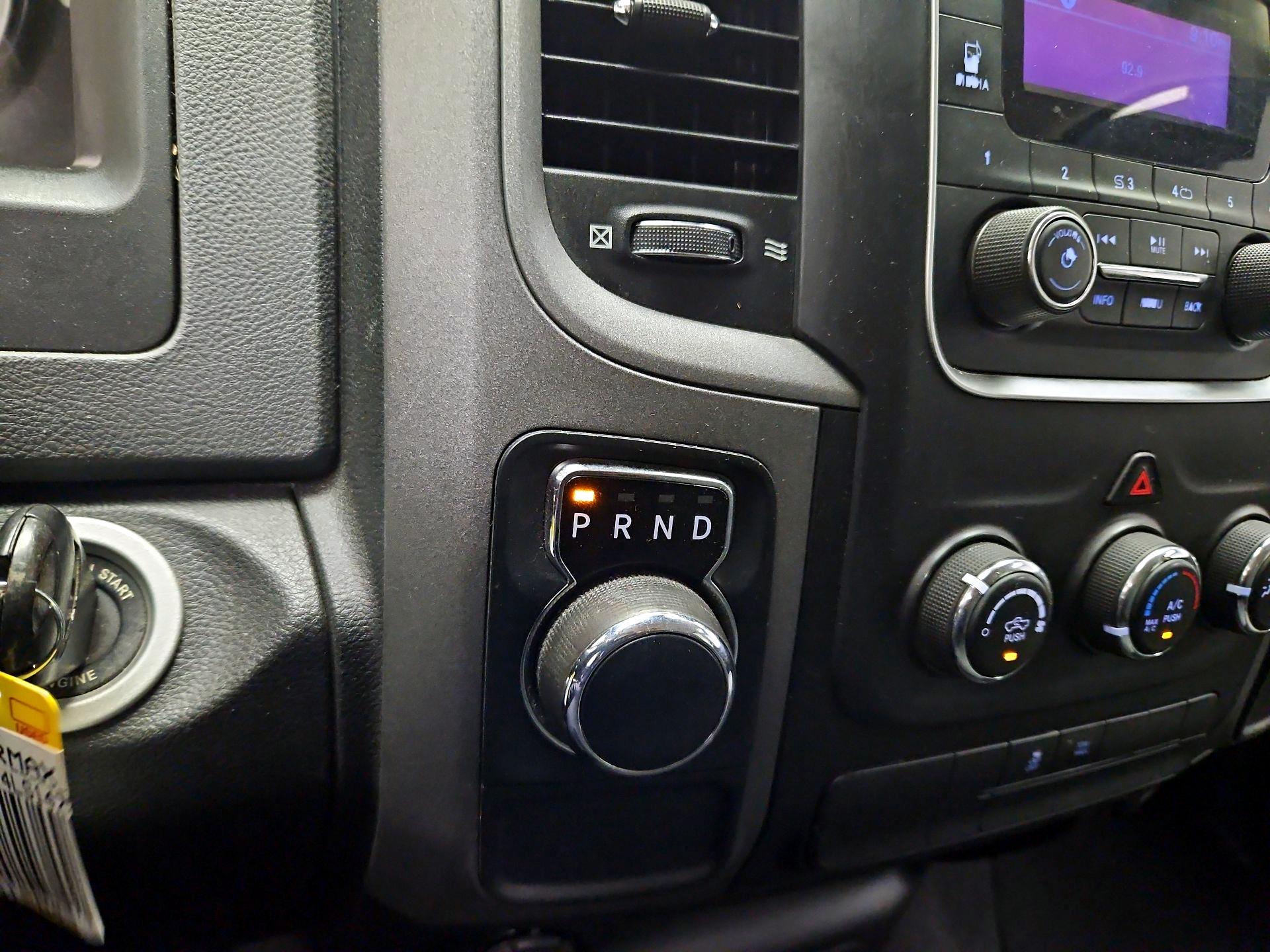 Thumbnail: 2020 RAM 1500 Classic - 15