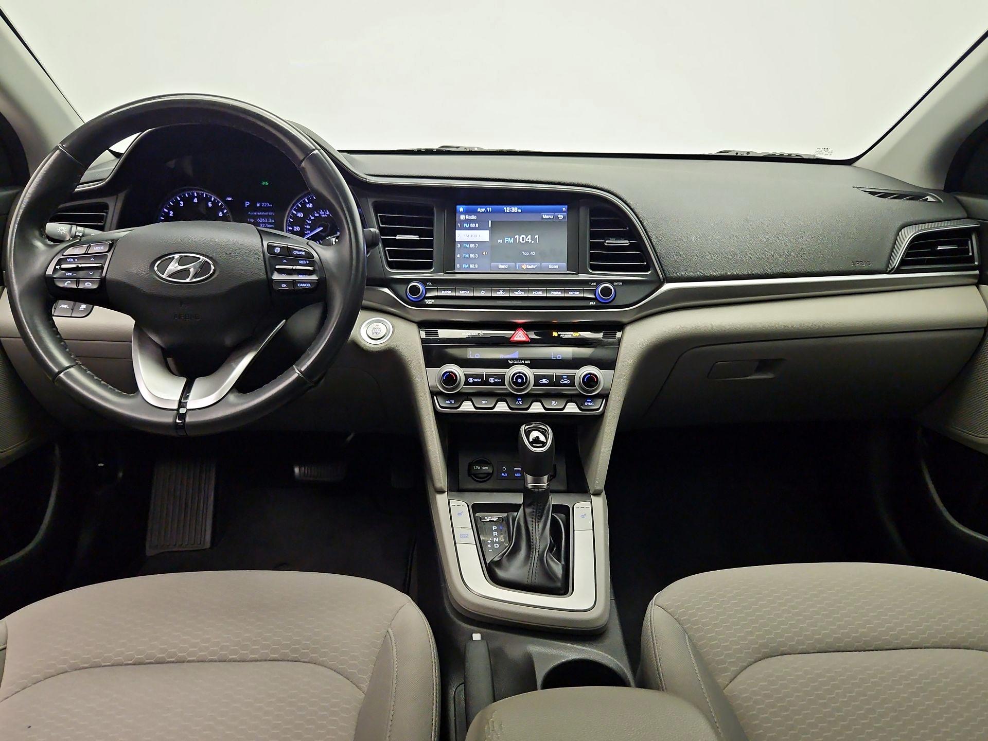 Thumbnail: 2019 Hyundai Elantra - 9