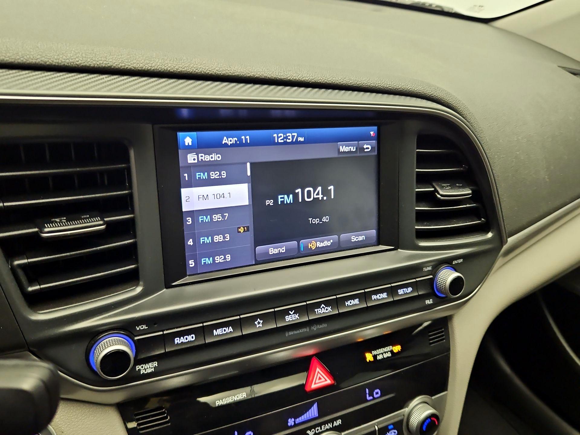 Thumbnail: 2019 Hyundai Elantra - 15