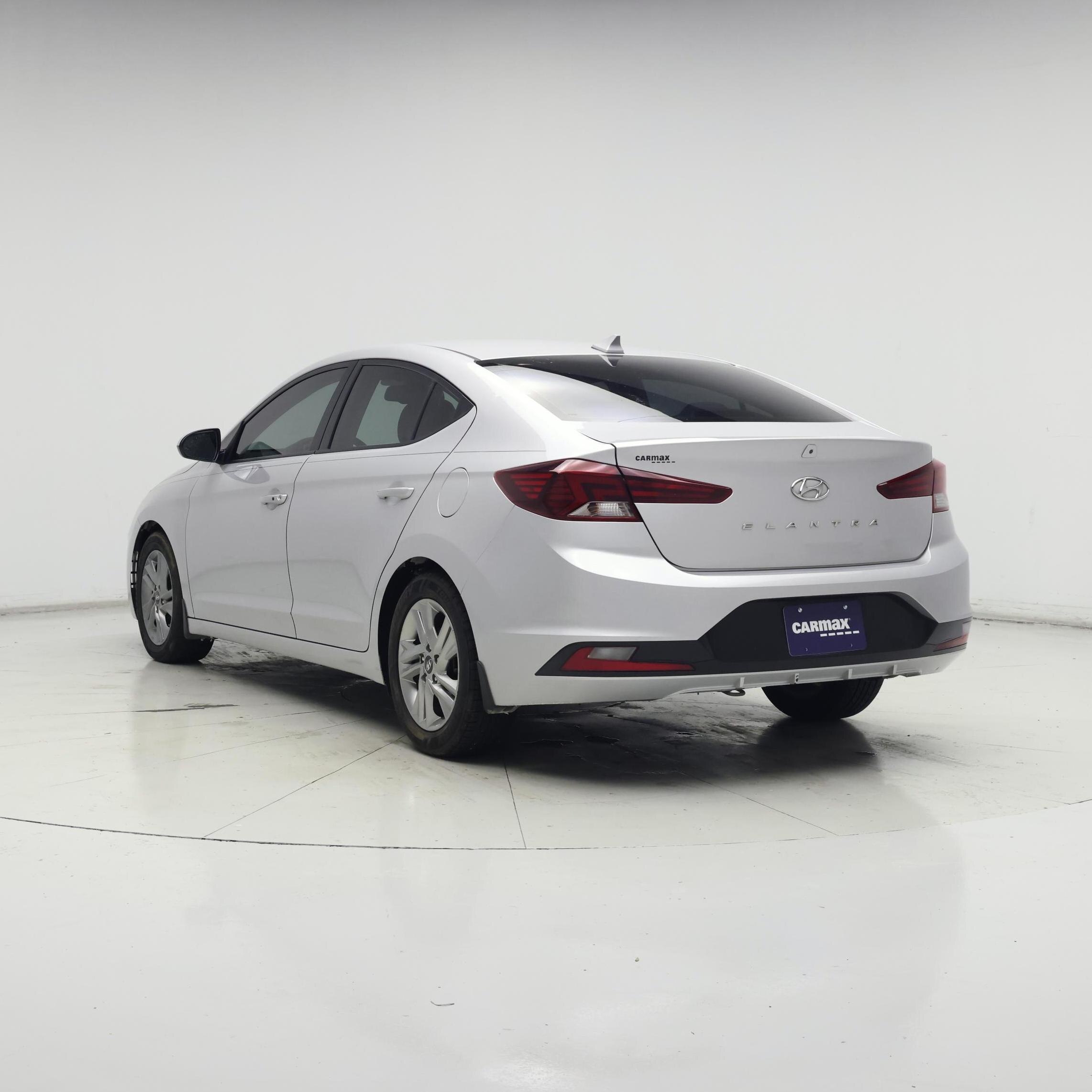Thumbnail: 2019 Hyundai Elantra - 2