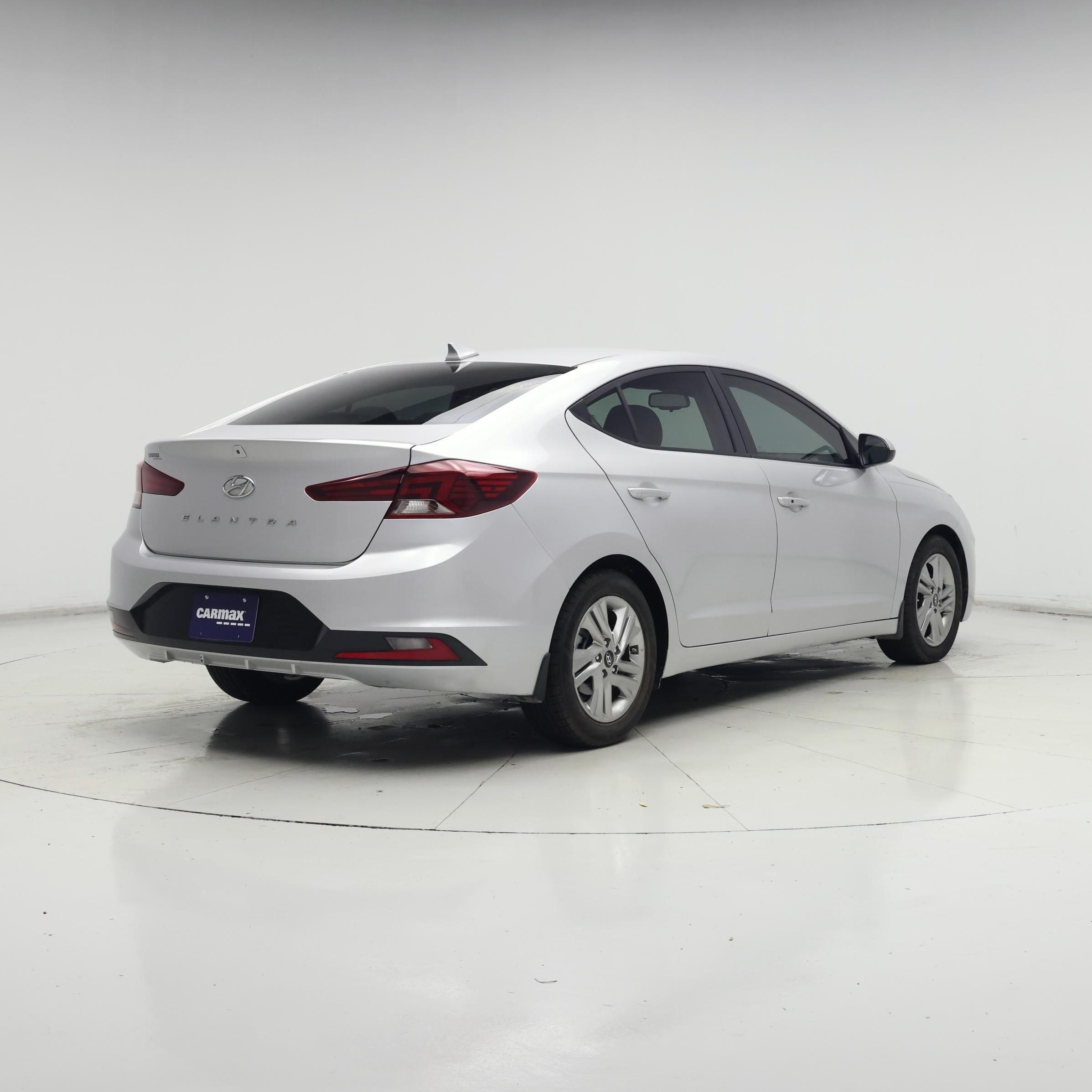 Thumbnail: 2019 Hyundai Elantra - 8