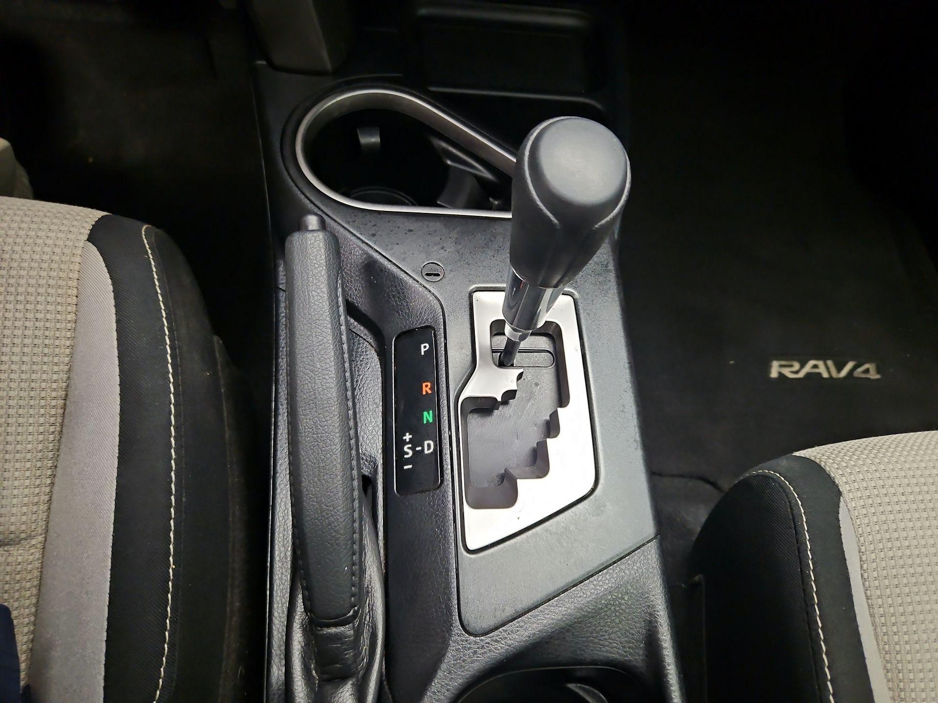 Thumbnail: 2017 Toyota RAV4 - 17