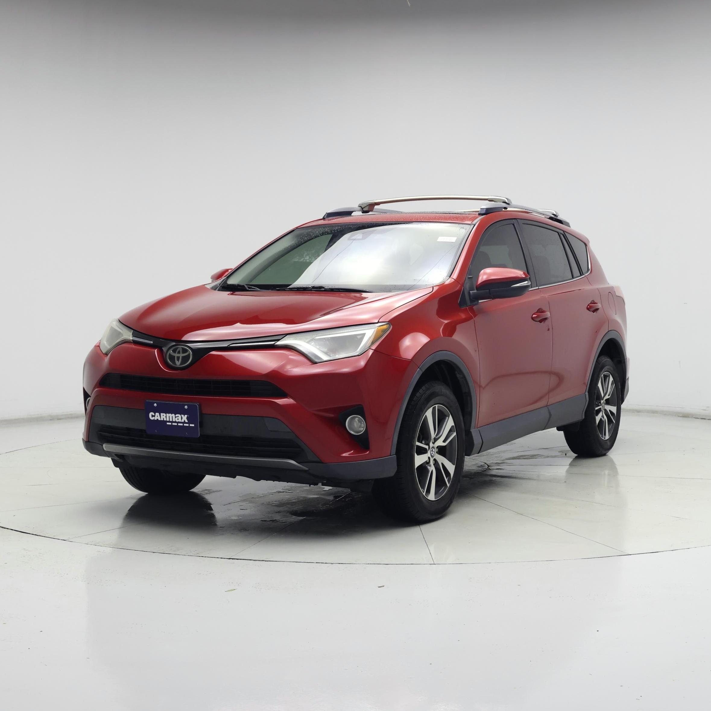 Thumbnail: 2017 Toyota RAV4 - 4