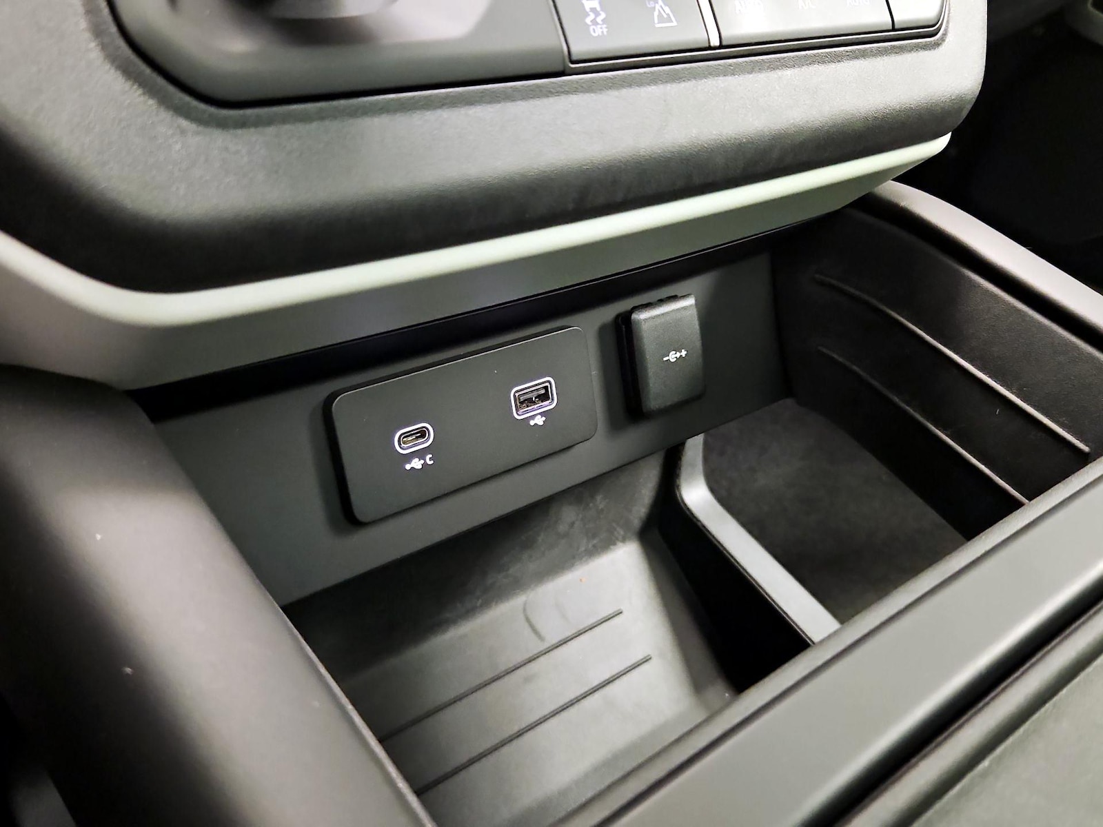 2020 Land Rover Defender HSE - Photo 19