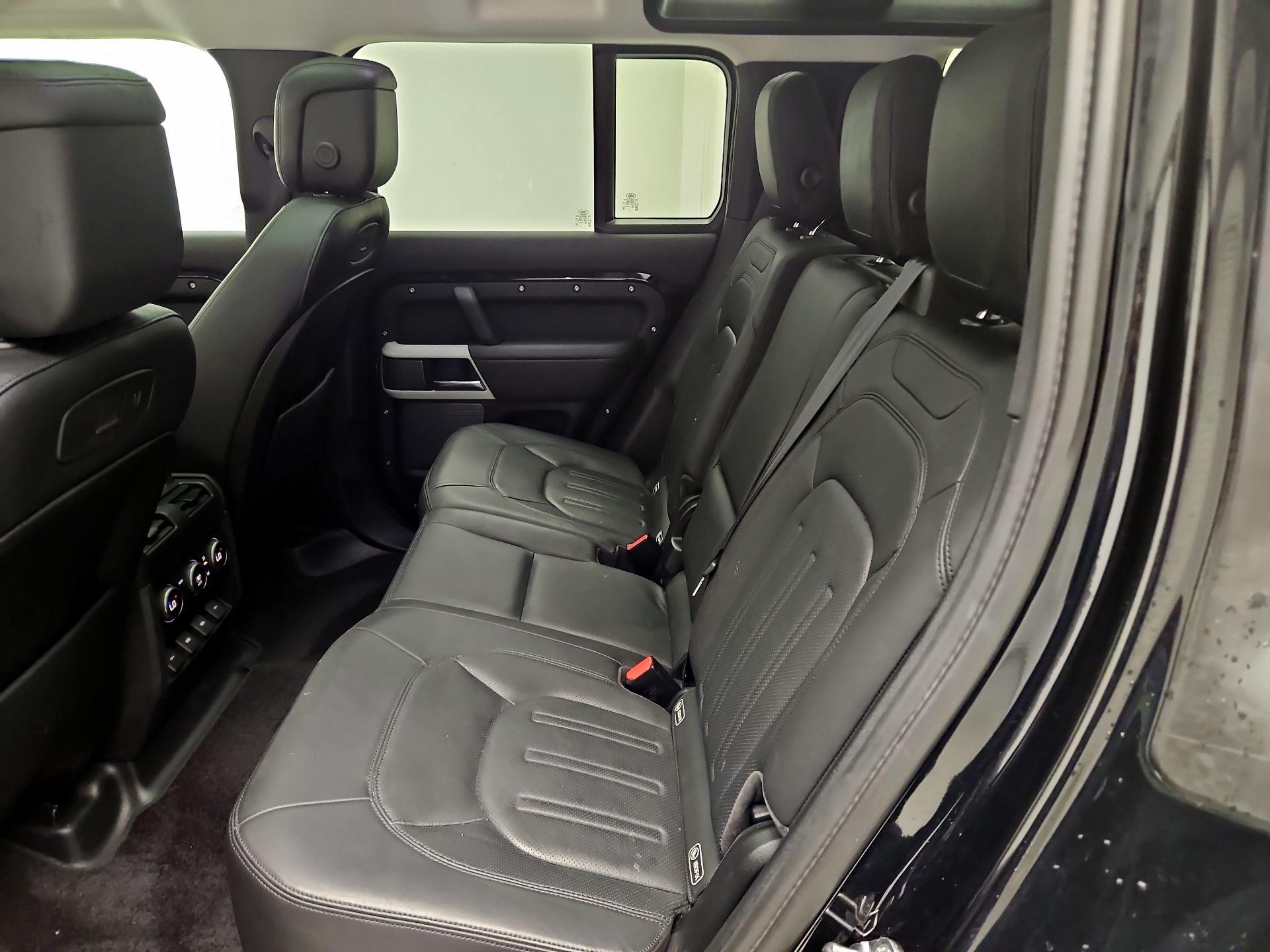 Thumbnail: 2020 Land Rover Defender - 20