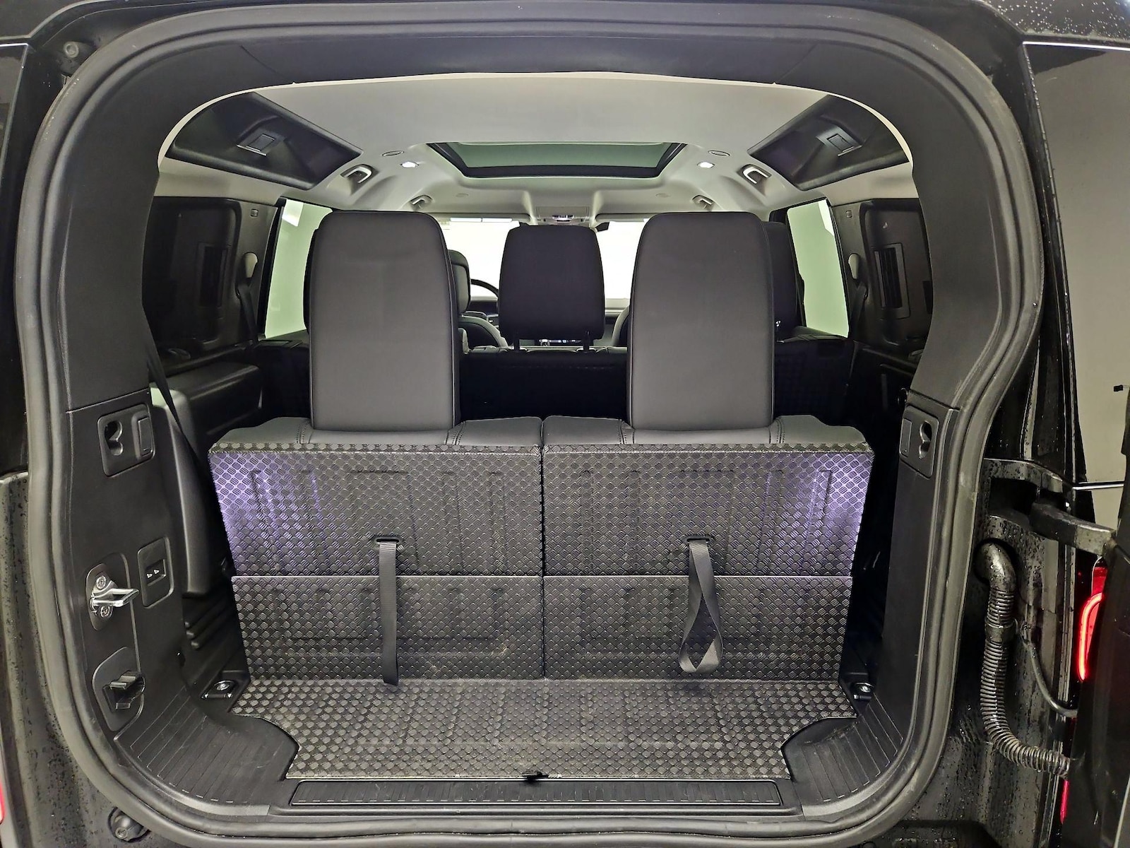 2020 Land Rover Defender HSE - Photo 23