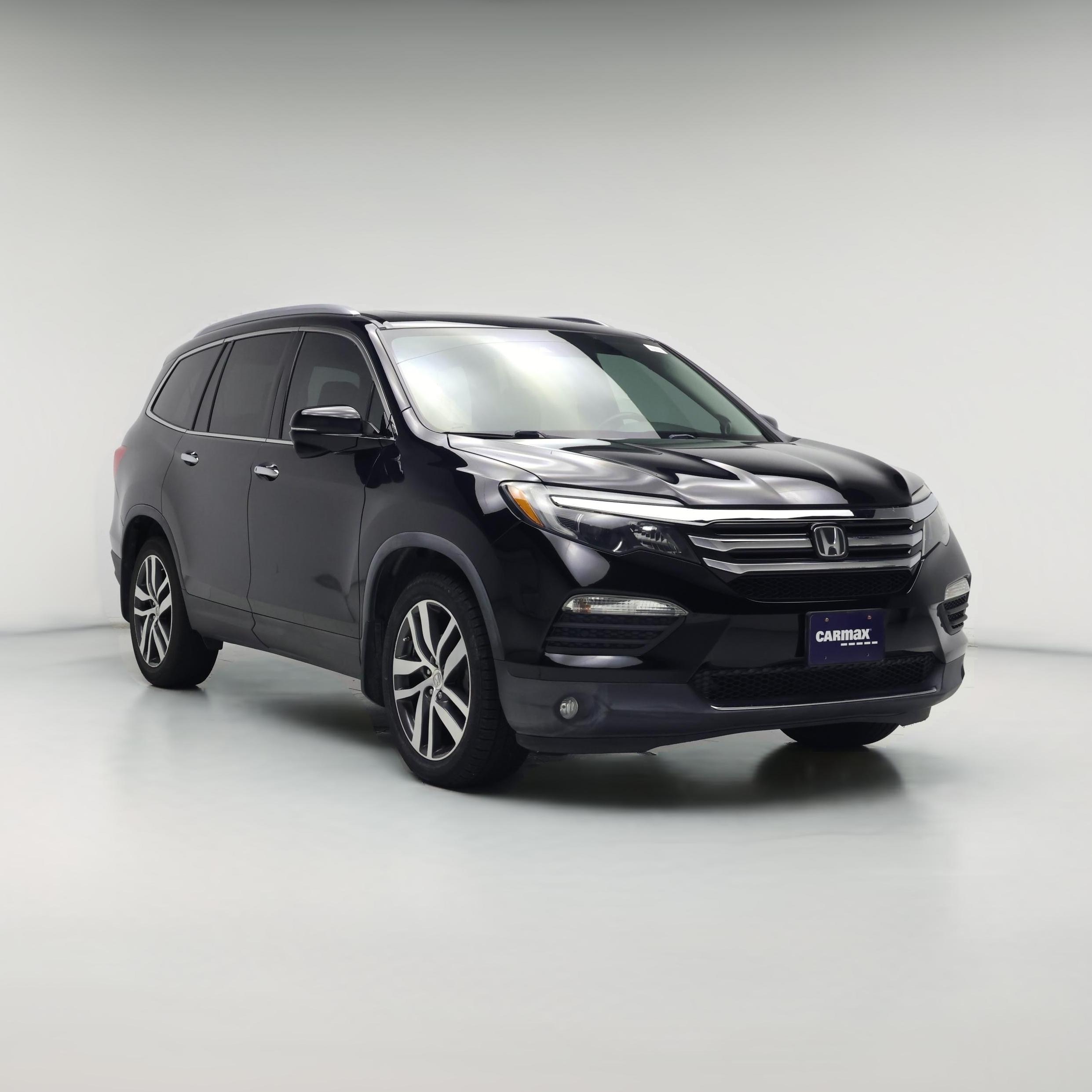 Thumbnail: 2017 Honda Pilot - 1