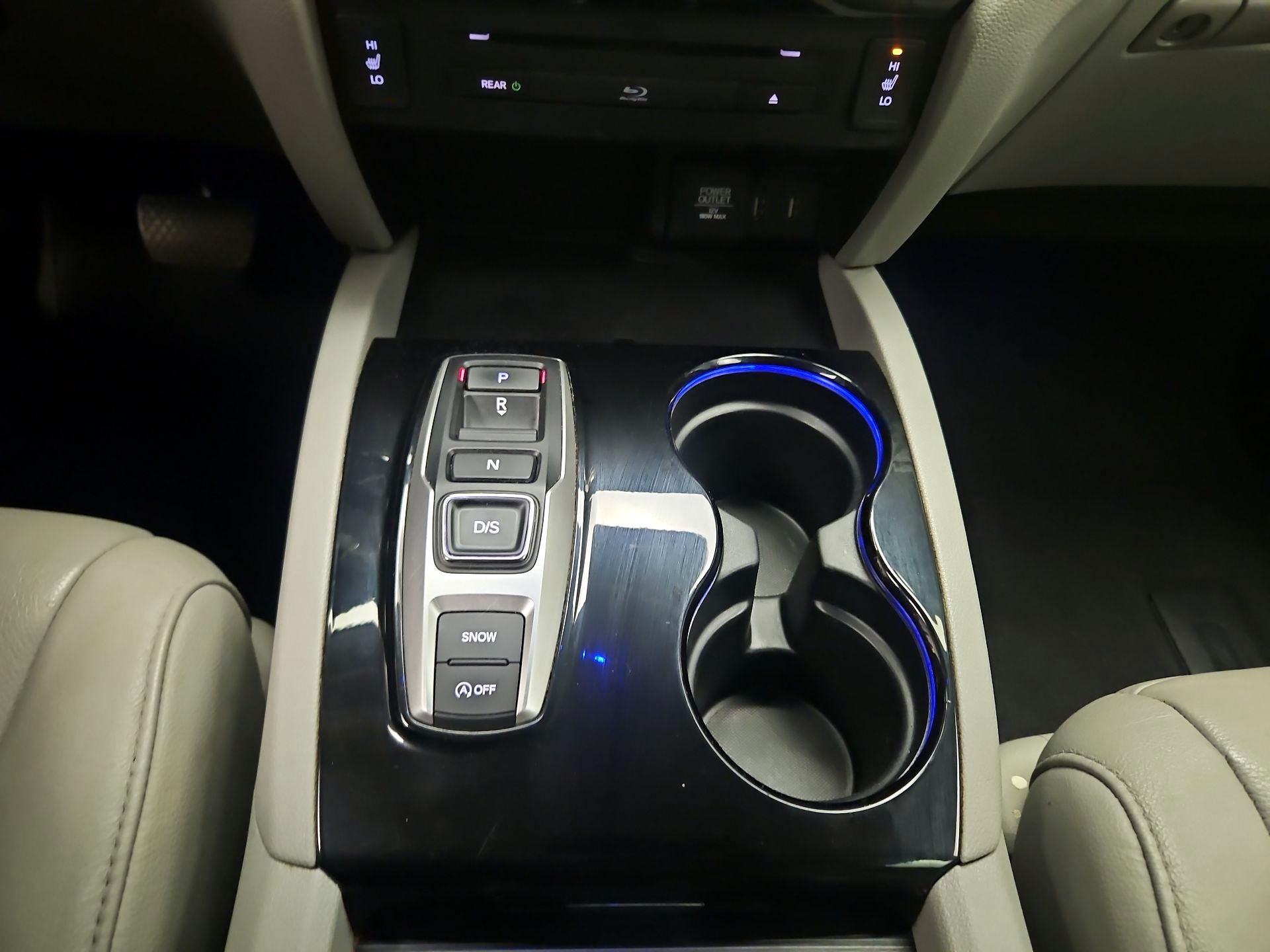 Thumbnail: 2017 Honda Pilot - 16