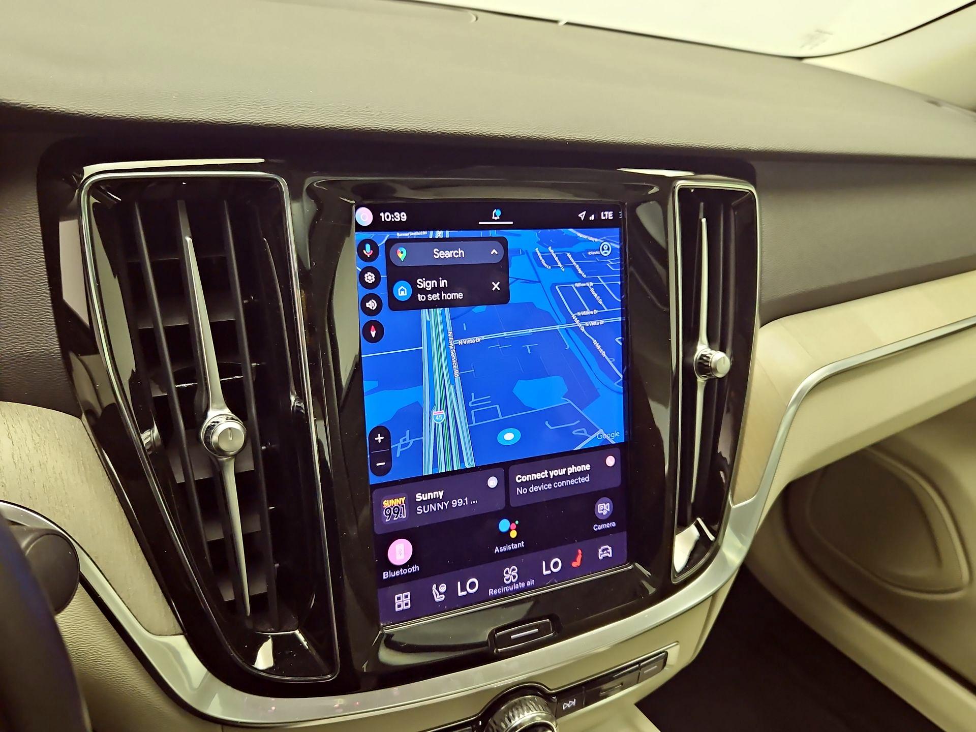 Thumbnail: 2024 Volvo S60 - 14