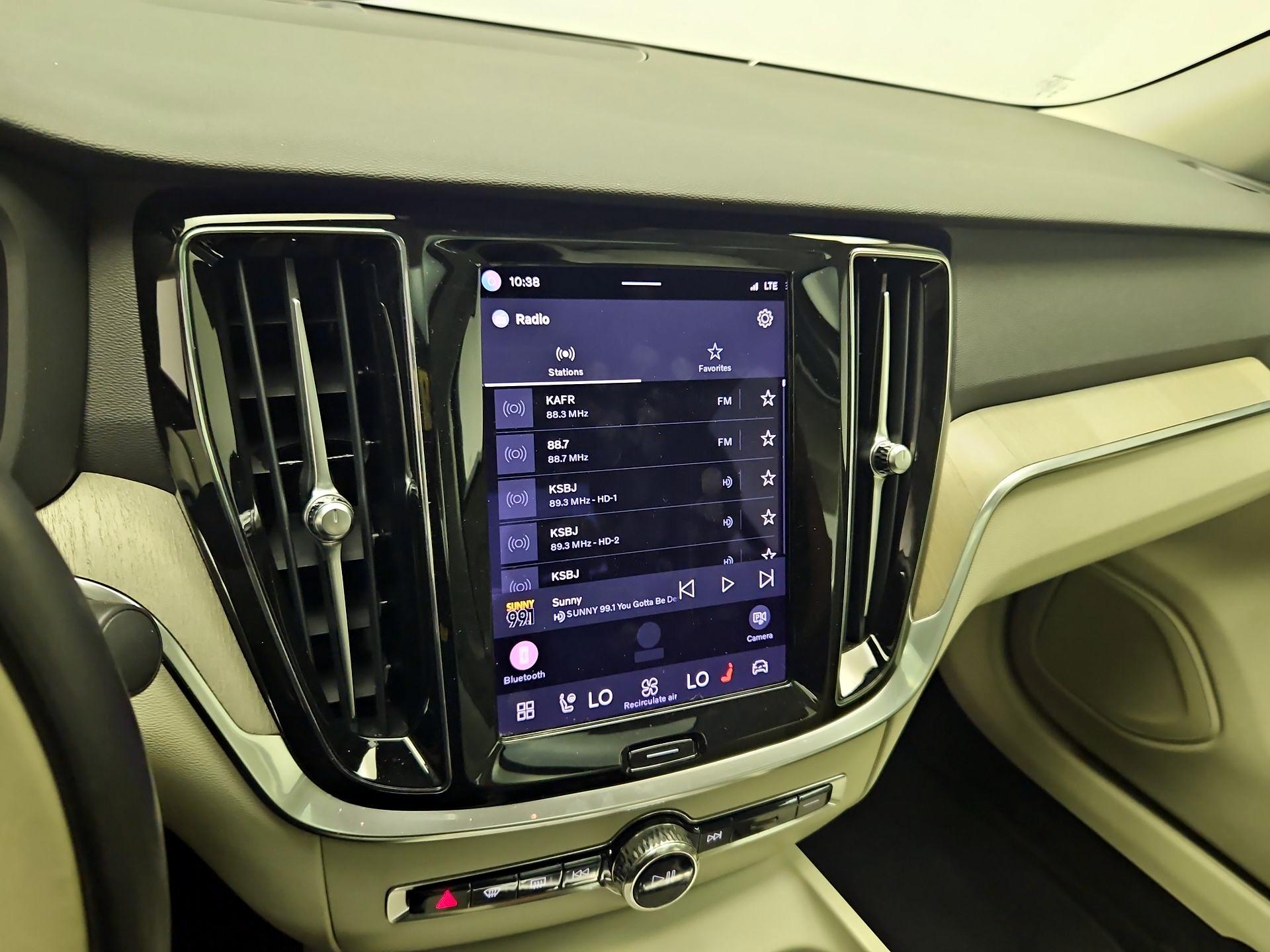 Thumbnail: 2024 Volvo S60 - 16