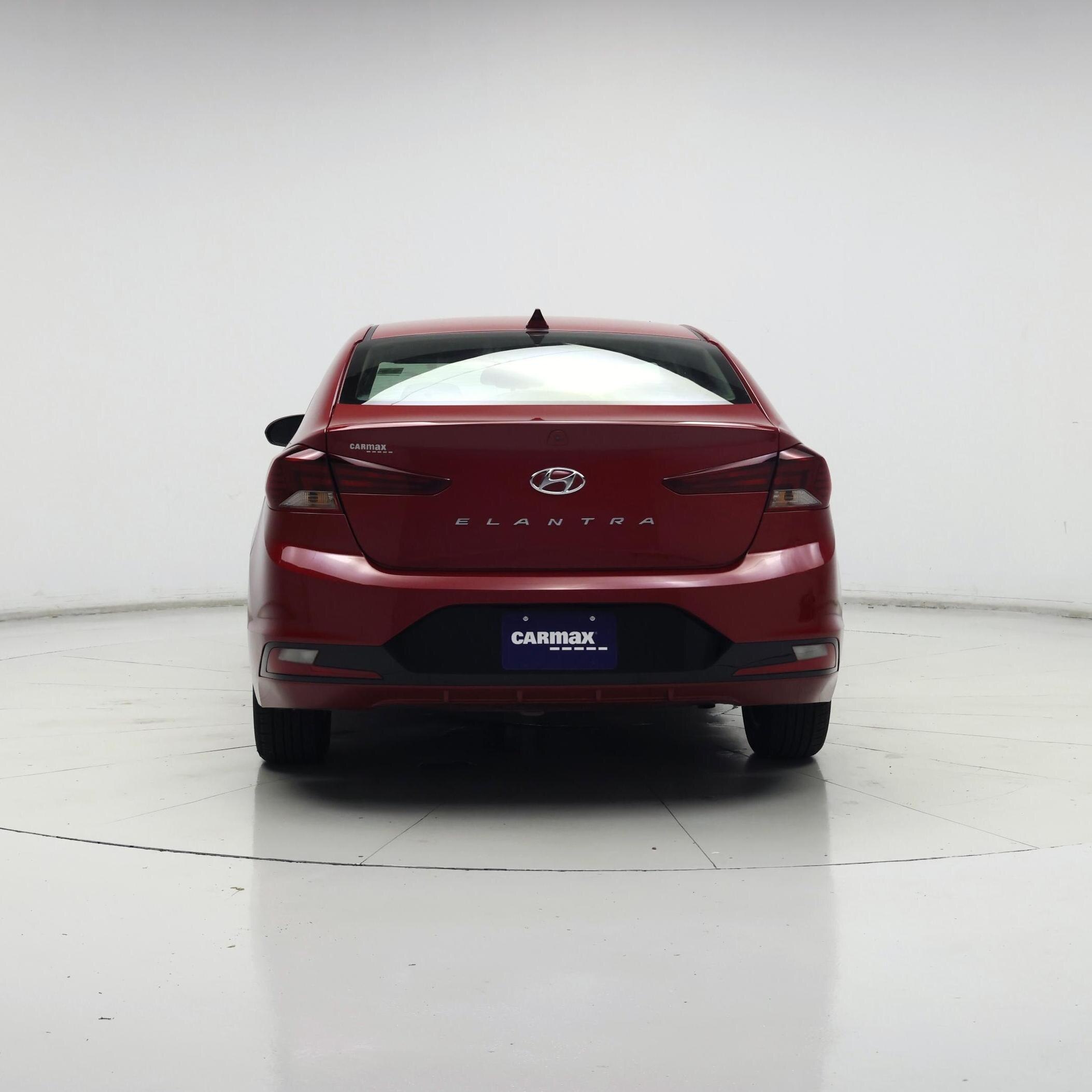 Thumbnail: 2019 Hyundai Elantra - 3