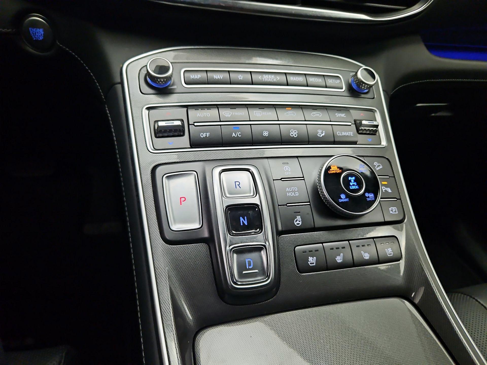 Thumbnail: 2022 Hyundai Santa Fe - 17