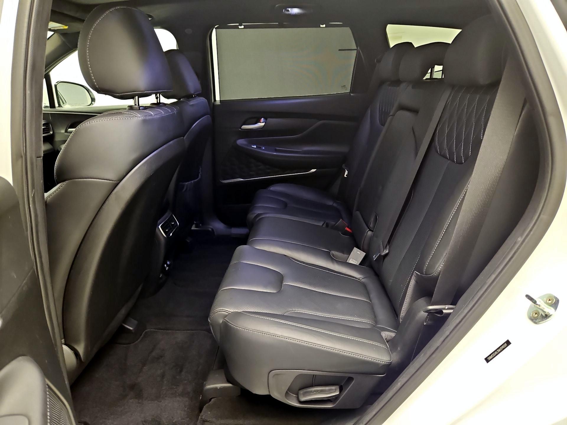 Thumbnail: 2022 Hyundai Santa Fe - 18