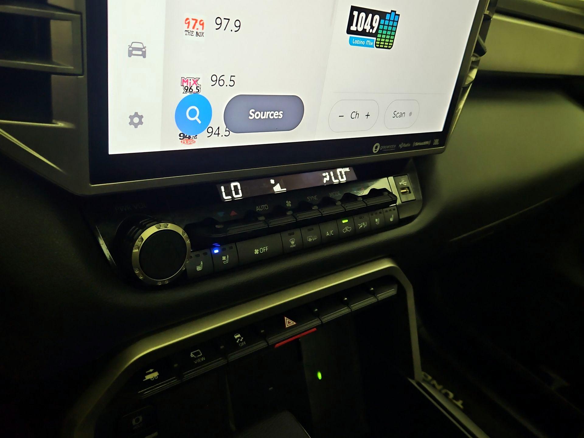 Thumbnail: 2024 Toyota Tundra - 16