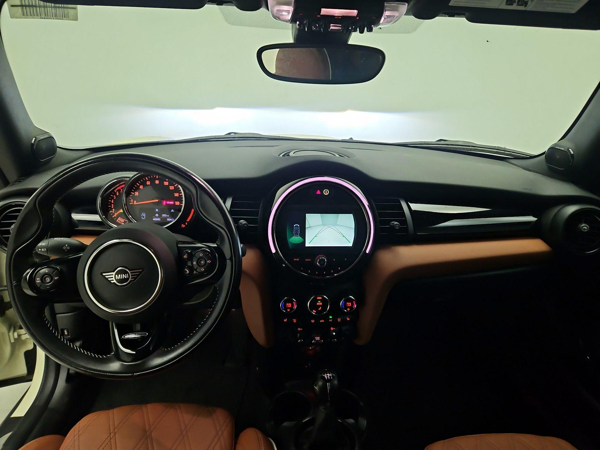 Thumbnail: 2021 MINI Cooper - 9